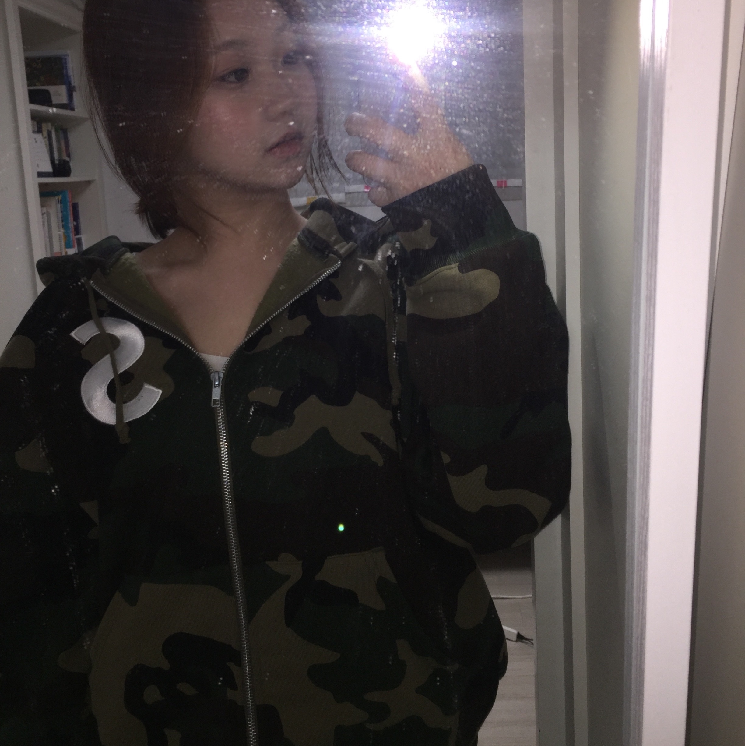 Supreme S Logo Zip Up Hooded Sweatshirt Woodland Camo - 25FW 착용 스타일