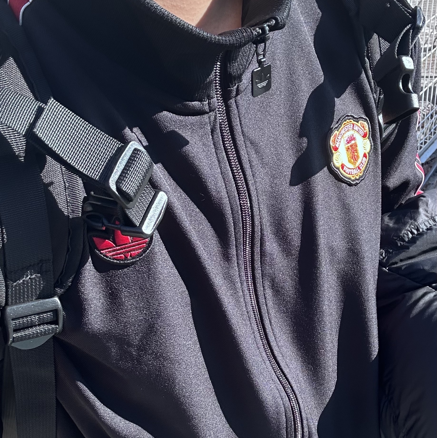 Adidas Manchester United Terrace Icon Track Top Black - KR Sizing 착용 스타일 - 2