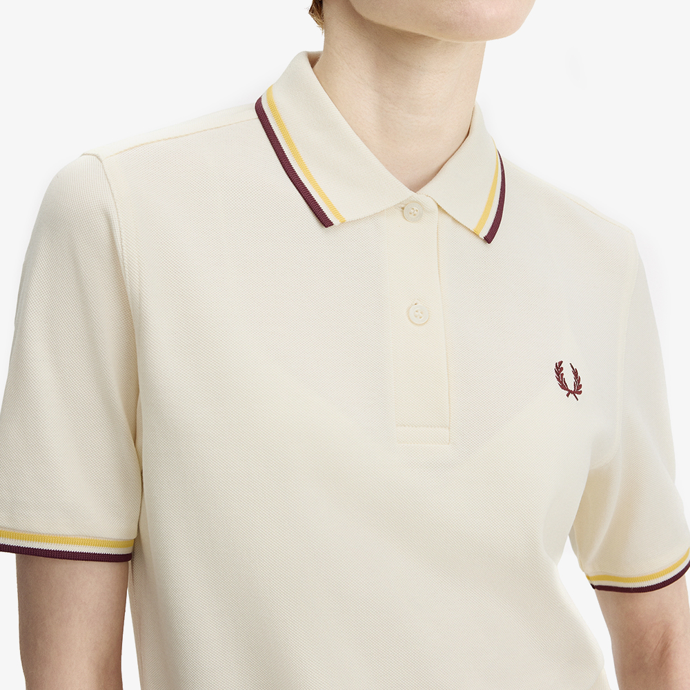 프레드페리 우먼즈 트윈 팁 프레드페리 셔츠 에크루 레몬발리 옥스블러드(Fred Perry Twin Tipped Fred Perry Shirt Ecru Lemon Barley Oxblood) - 4