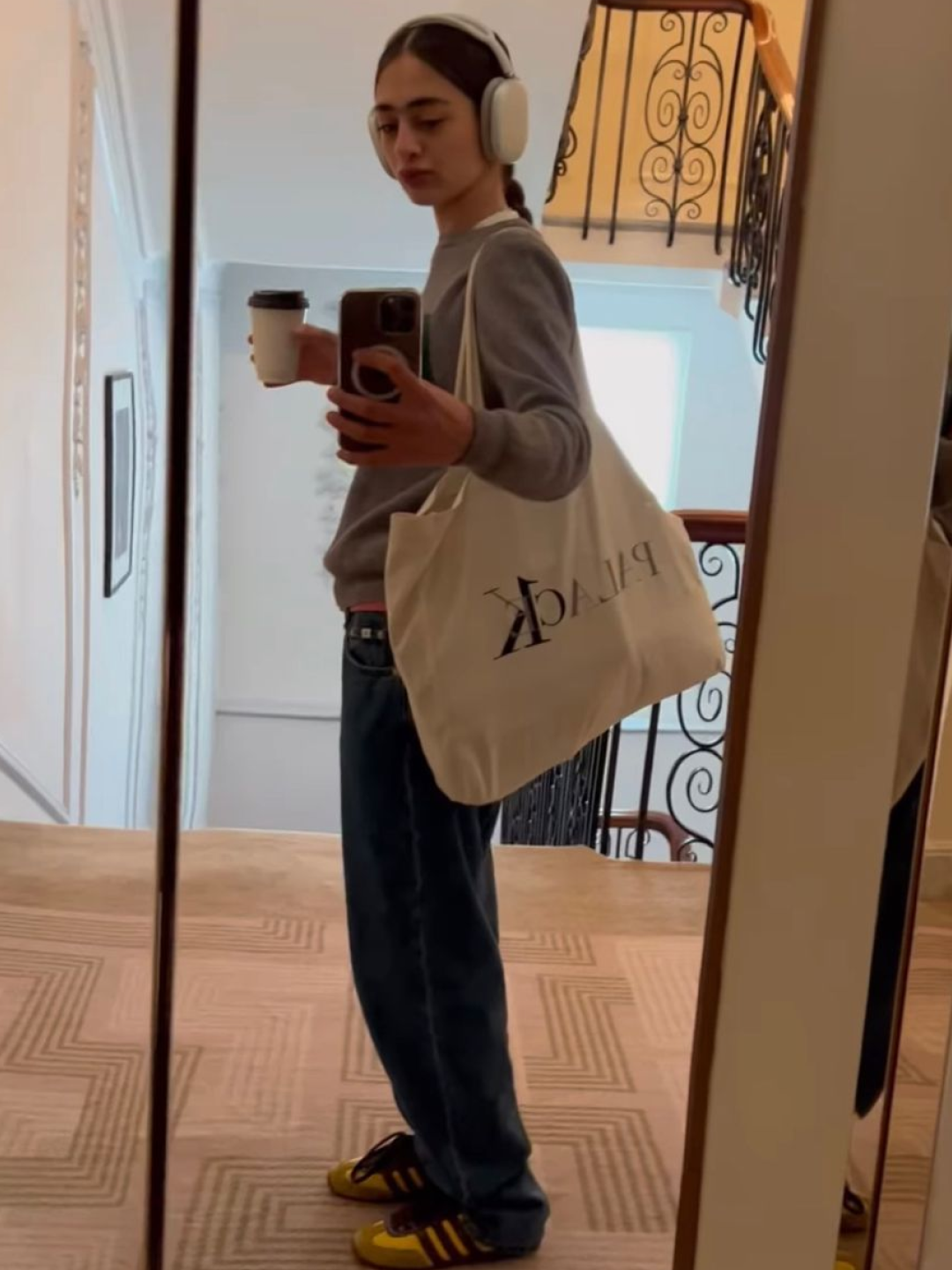 Depc Logo Eco Bag Teal, Bubilian Seio Reversible Eco Bag Blackstripe&Black 착용 스타일 - 3