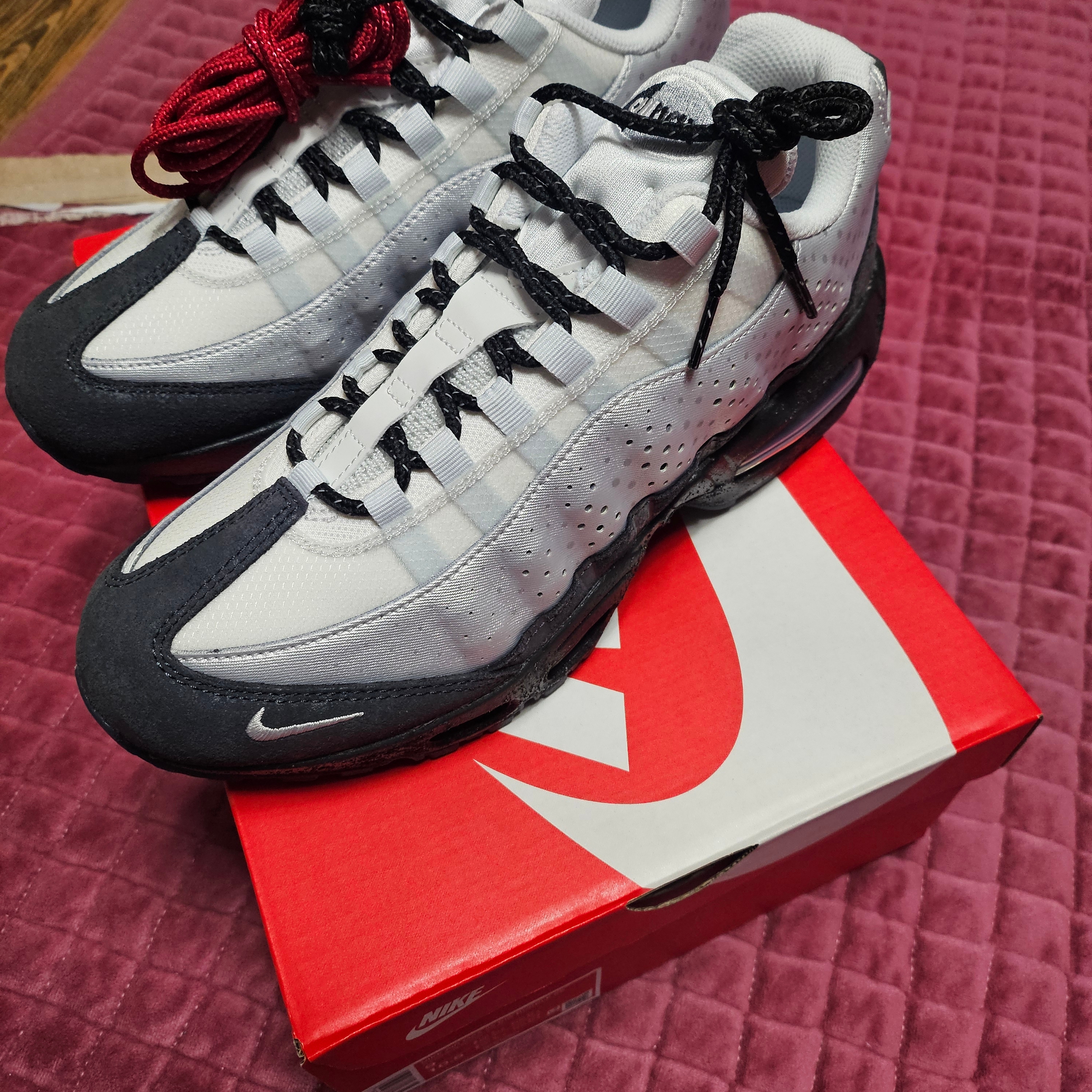 Nike Air Max 95 Big Bubble Seongsu Photon Dust Metallic Silver 착용 스타일 - 1