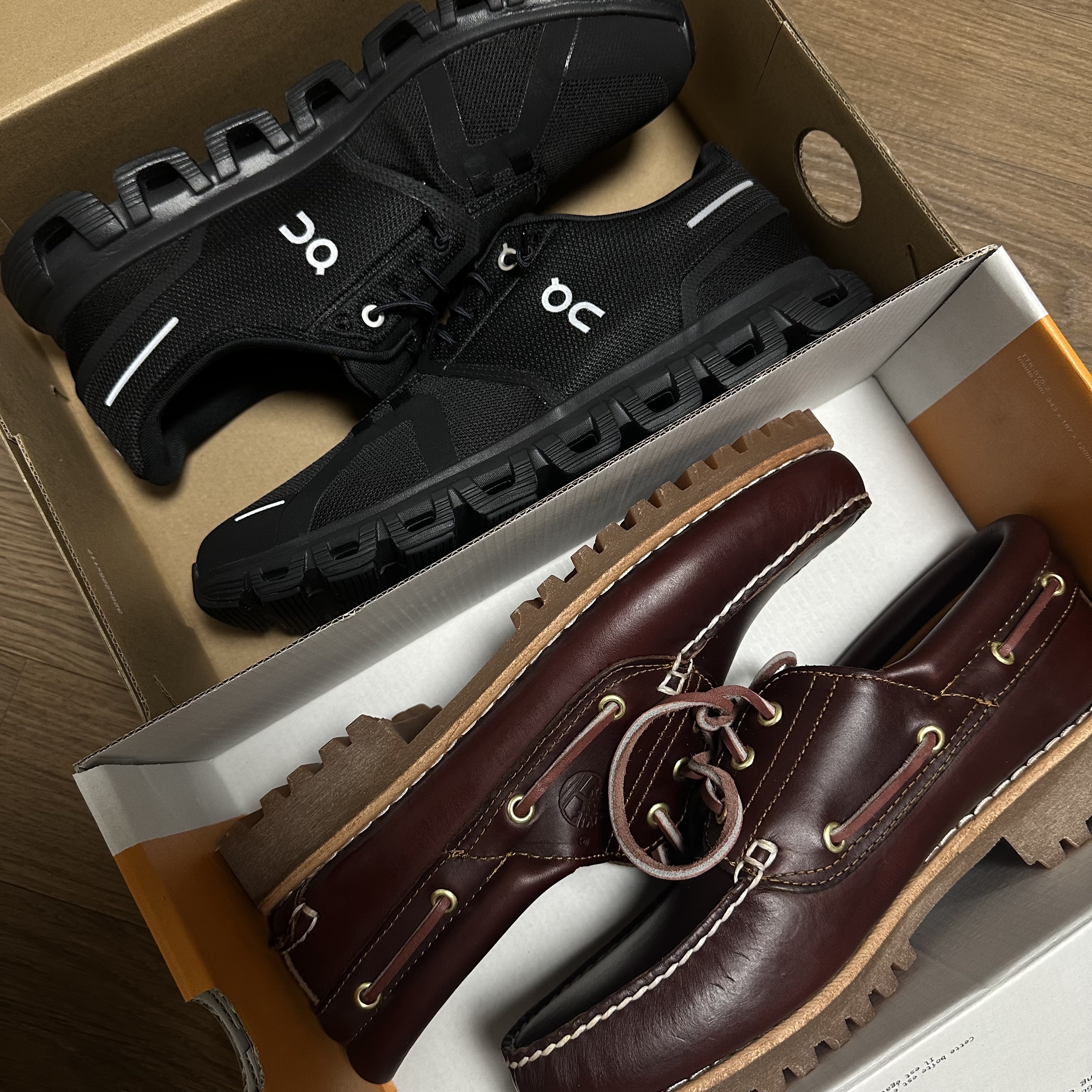 Timberland Authentic 3-Eye Classic Lug Burgundy -Wide, On Running Cloud 6 Black 착용 스타일