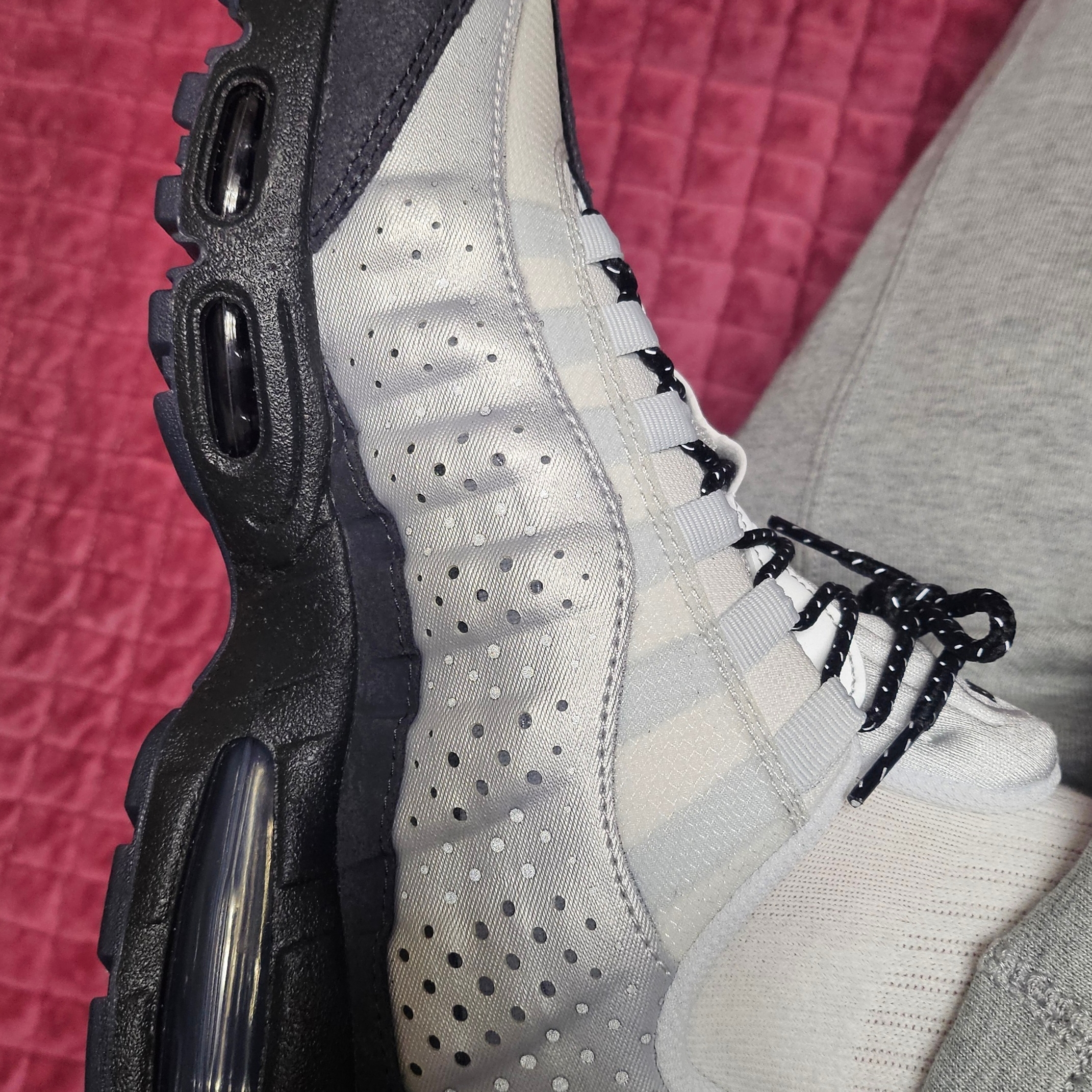 Nike Air Max 95 Big Bubble Seongsu Photon Dust Metallic Silver 착용 스타일 - 2