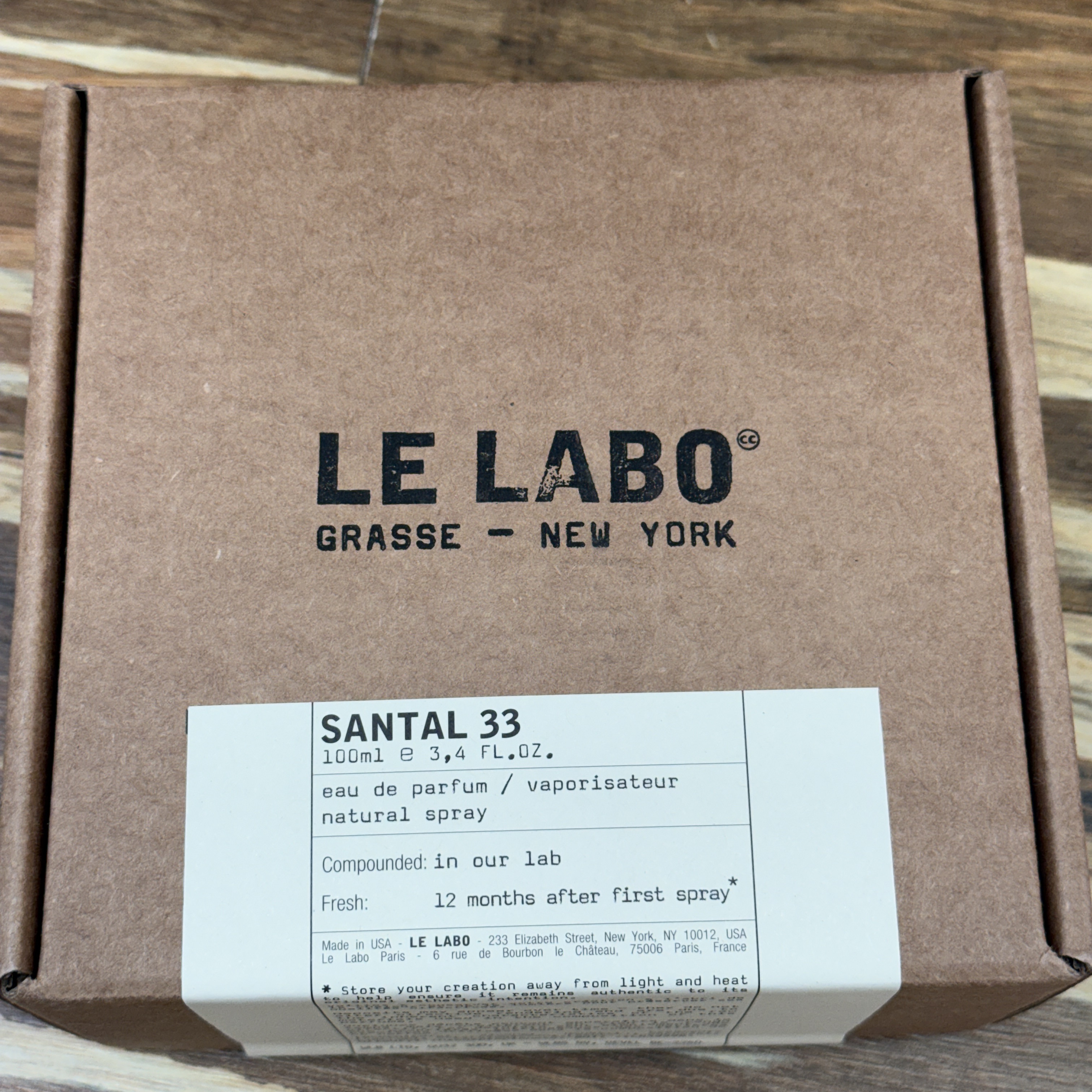 Le Labo Santal 33 Eau De Parfum 100ml 착용 스타일 - 1