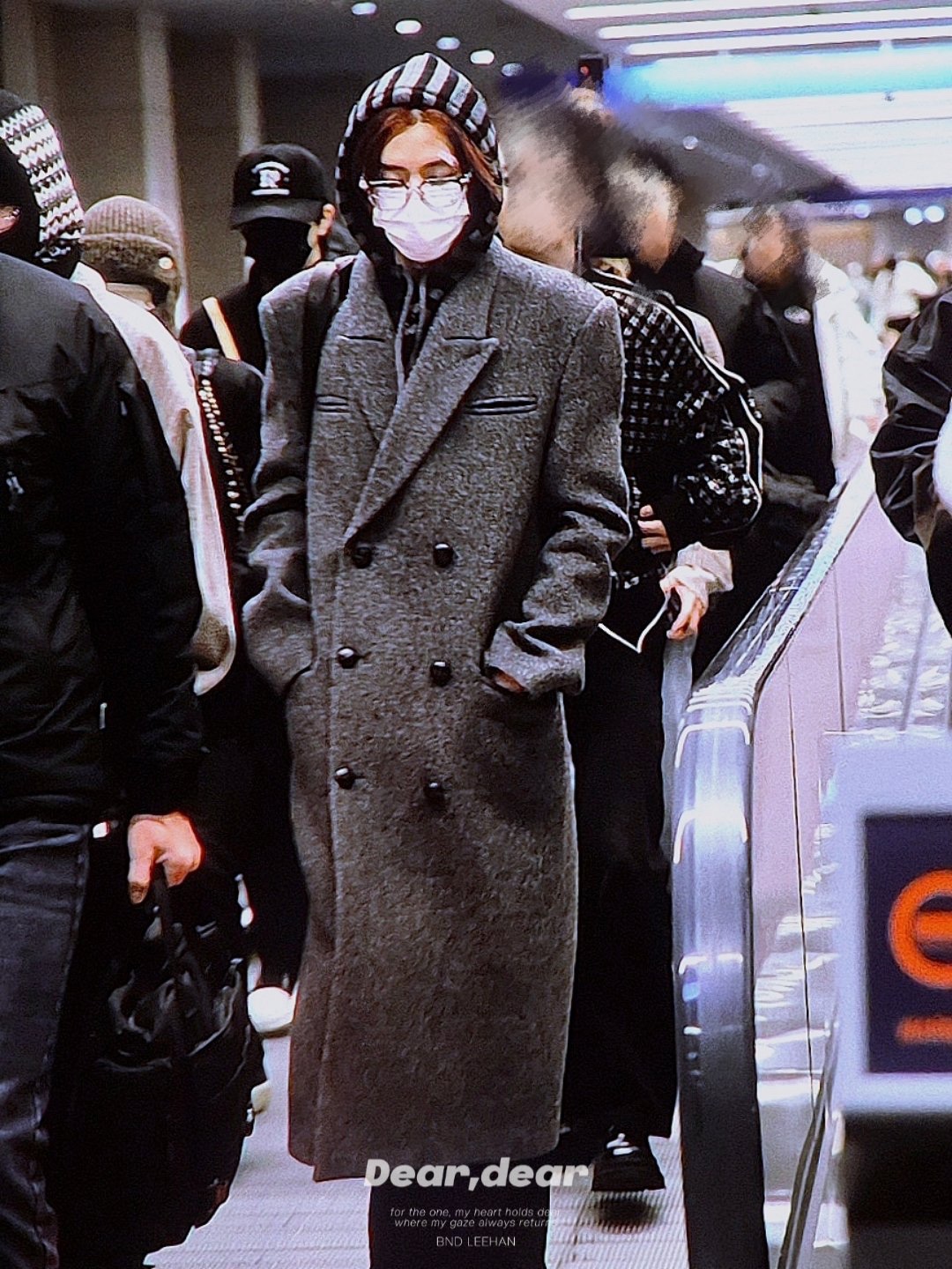 Undermycar 25FW Slim Fit Tailored Double Coat Gray, Undermycar 25FW Slim Fit Tailored Double Coat Dark Brown 착용 스타일 - 2