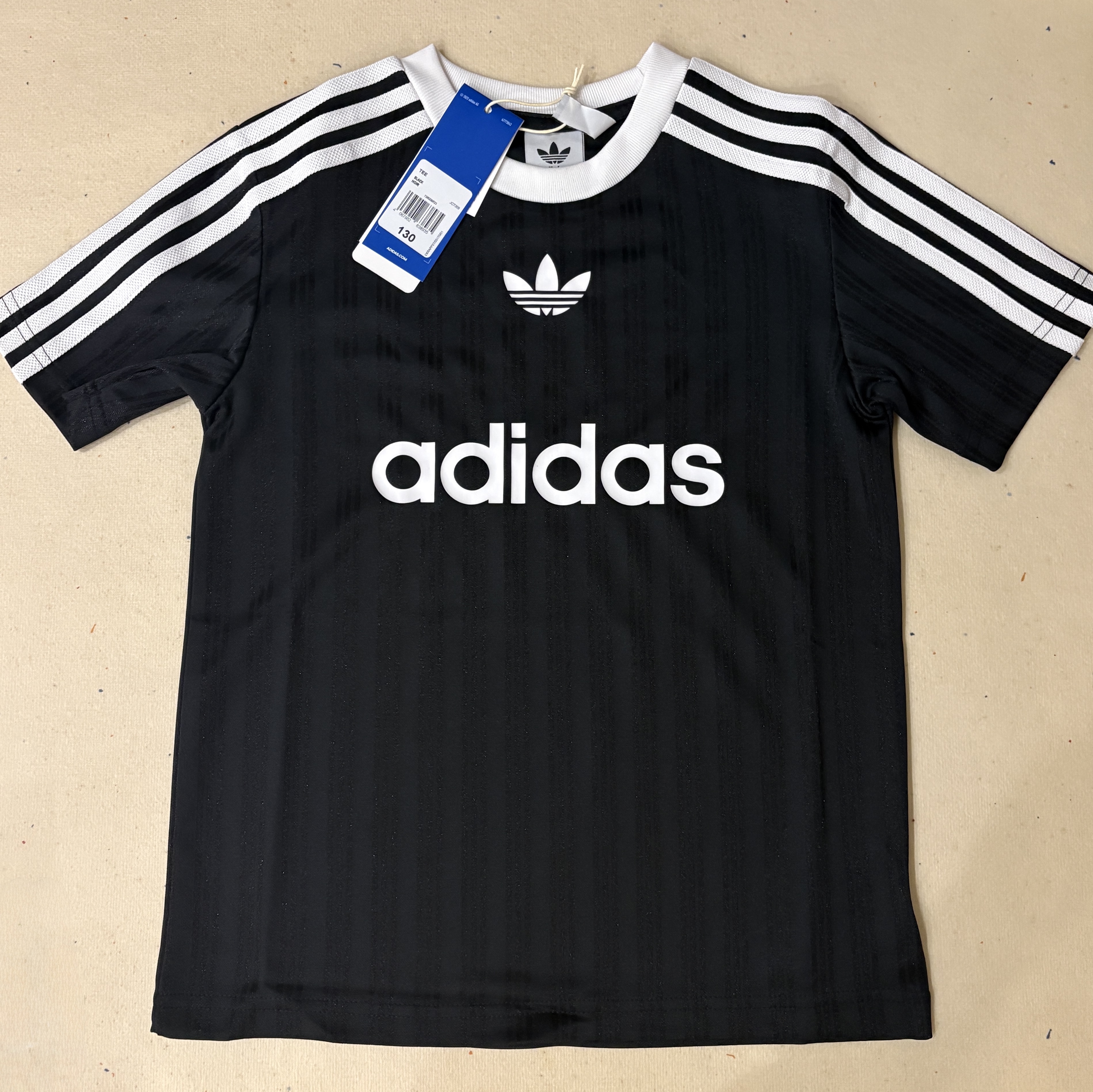 Adidas Adicolor T-Shirt Black White - KR Sizing 착용 스타일