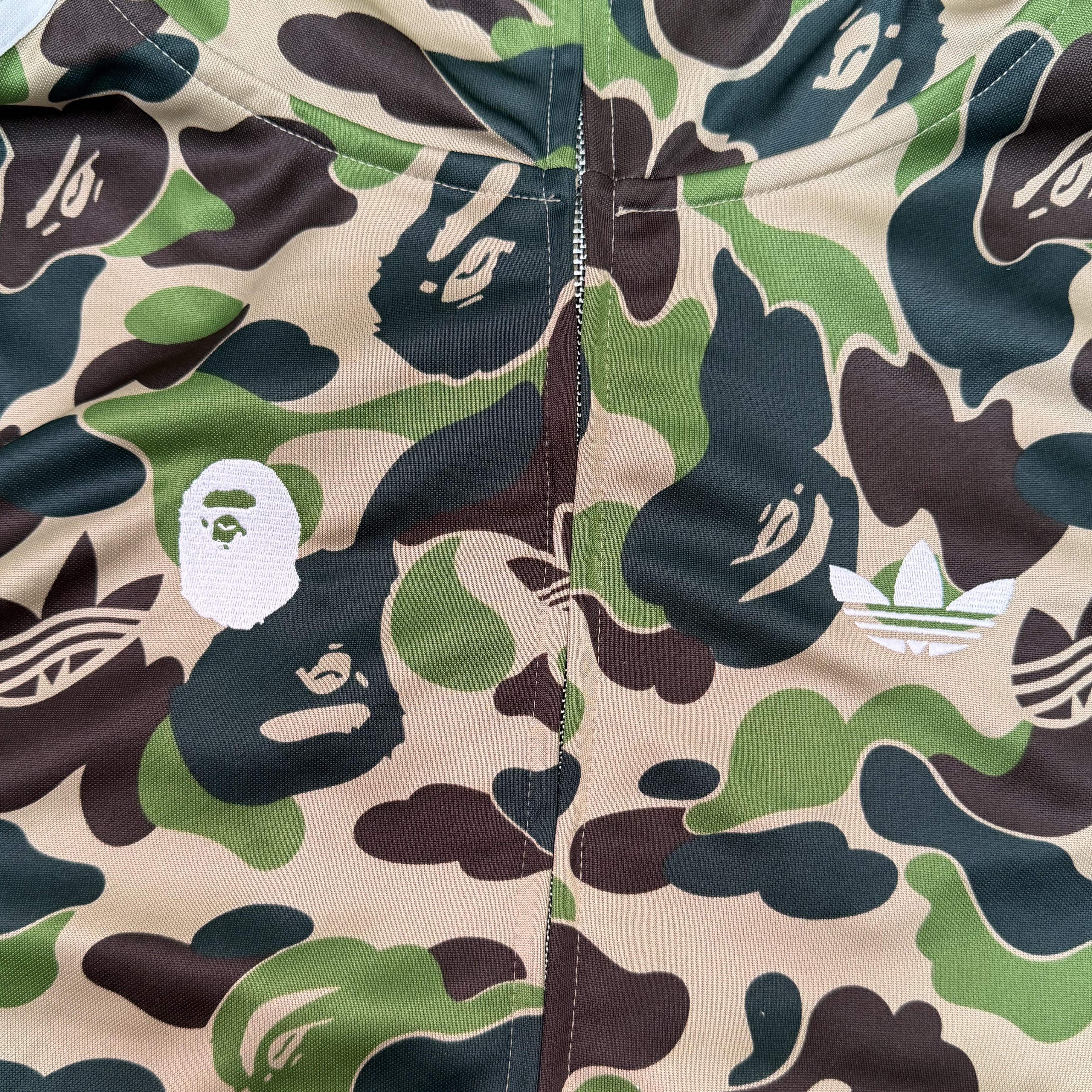 Adidas x BAPE Shark Track Hoodie Jacket Crew Green - KR Sizing 착용 스타일 - 3