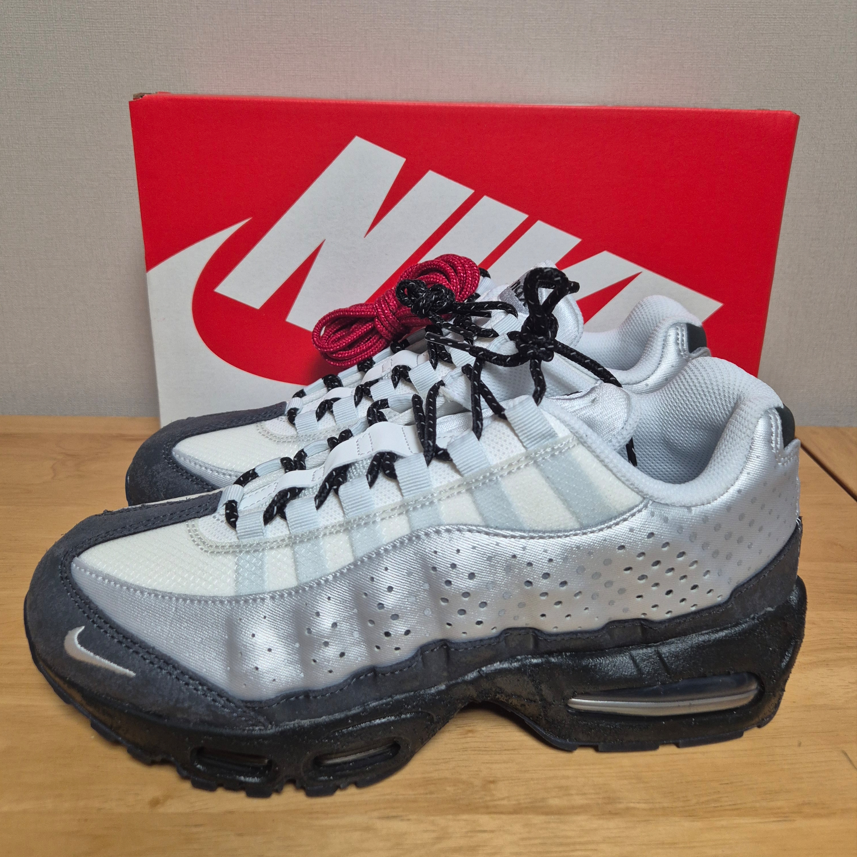 Nike Air Max 95 Big Bubble Seongsu Photon Dust Metallic Silver 착용 스타일 - 2