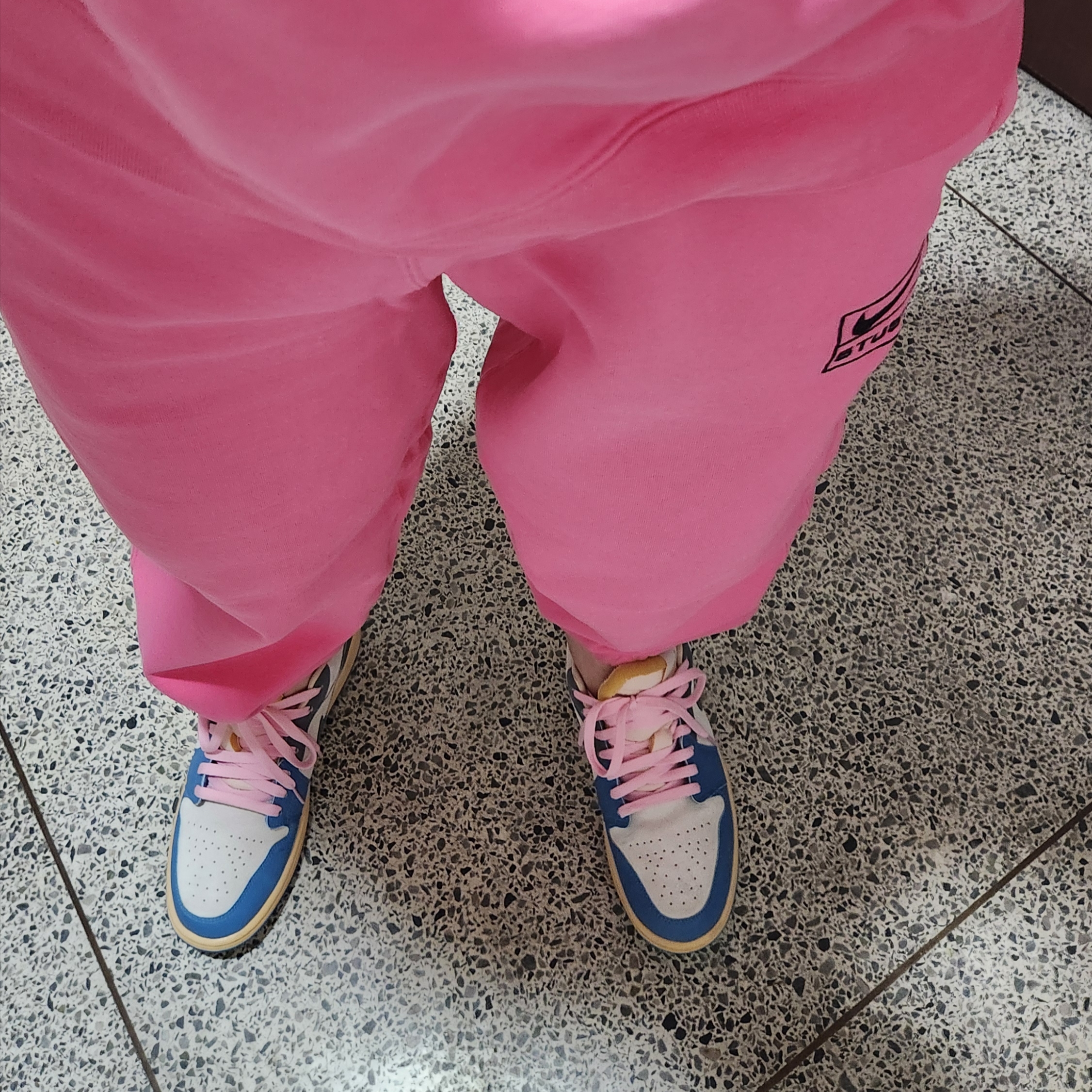 Jordan 1 Low SE Tokyo 96 착용 스타일