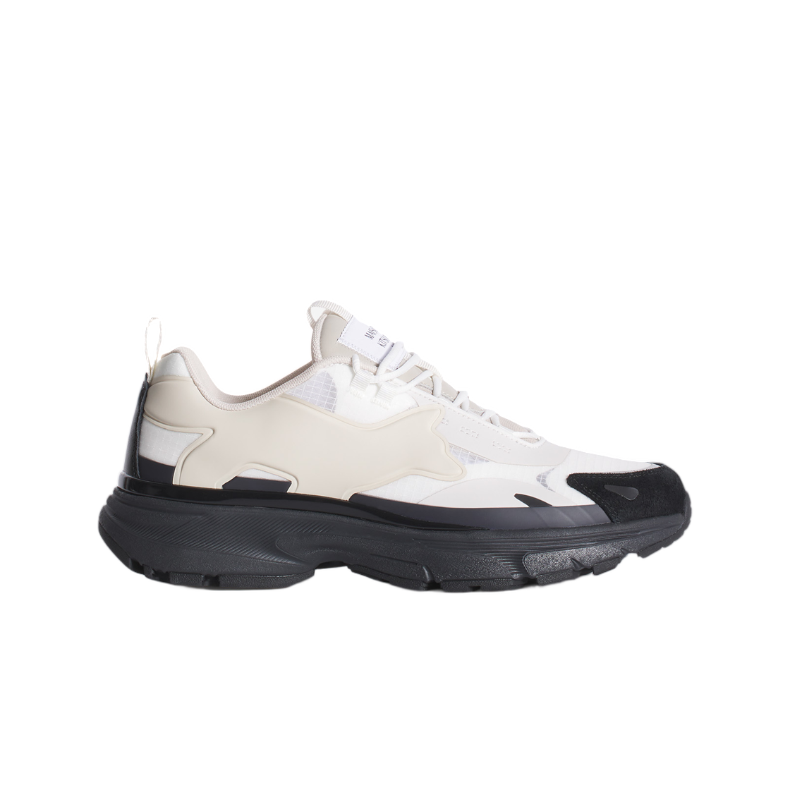 메종 키츠네 소라 러너스 블랙 화이트 바이컬러(Maison Kitsune Sora Runners Black White Bicolor)