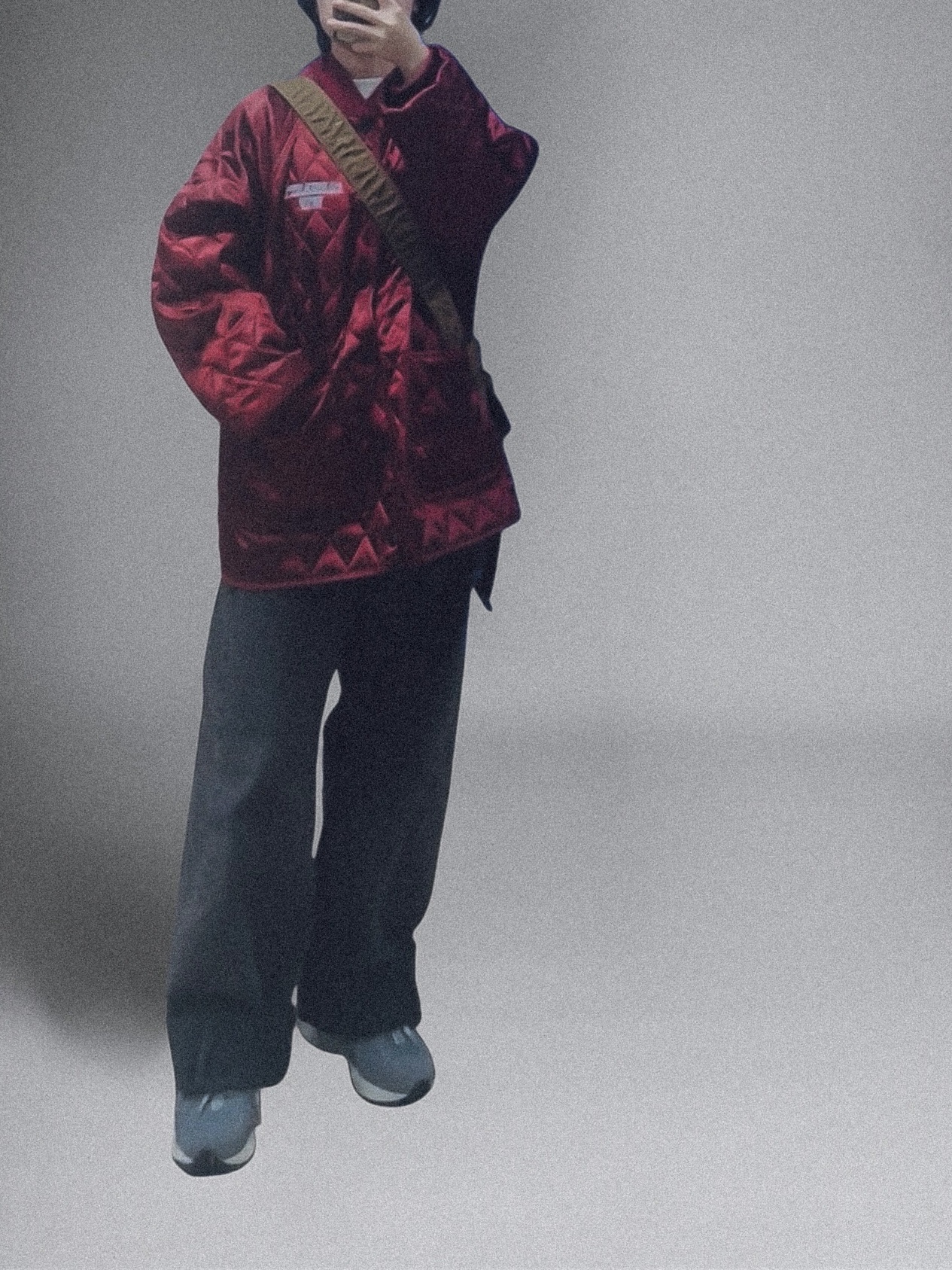 Carhartt WIP Alumni Liner Black, New Balance 1906R Titanium Grey Matter 착용 스타일 - 1