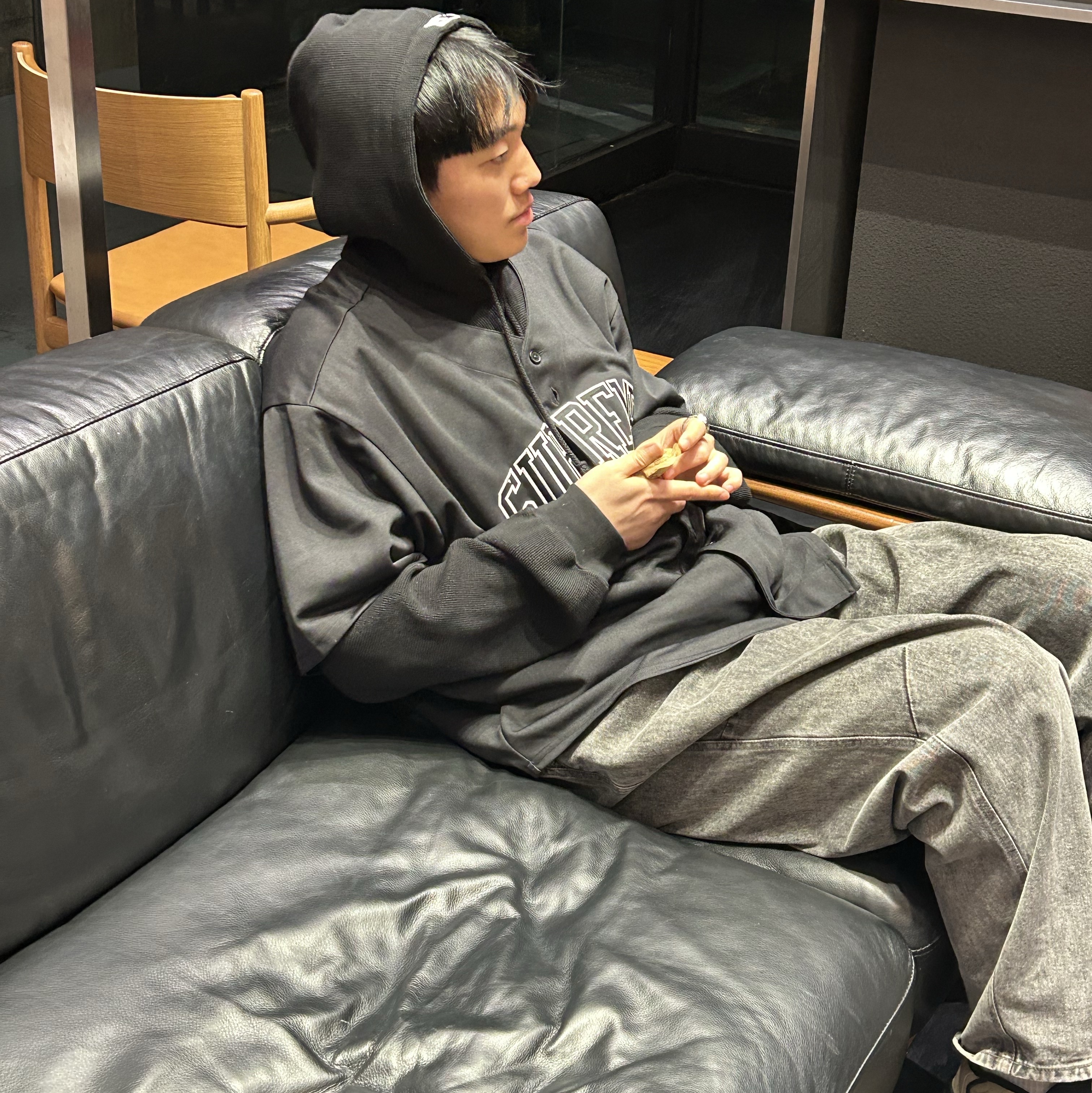 Supreme x Chicago White Sox Hooded Baseball Jersey Black - 25FW, Casio 50th Anniversary Ring Watch CRW-001-1 착용 스타일 - 1