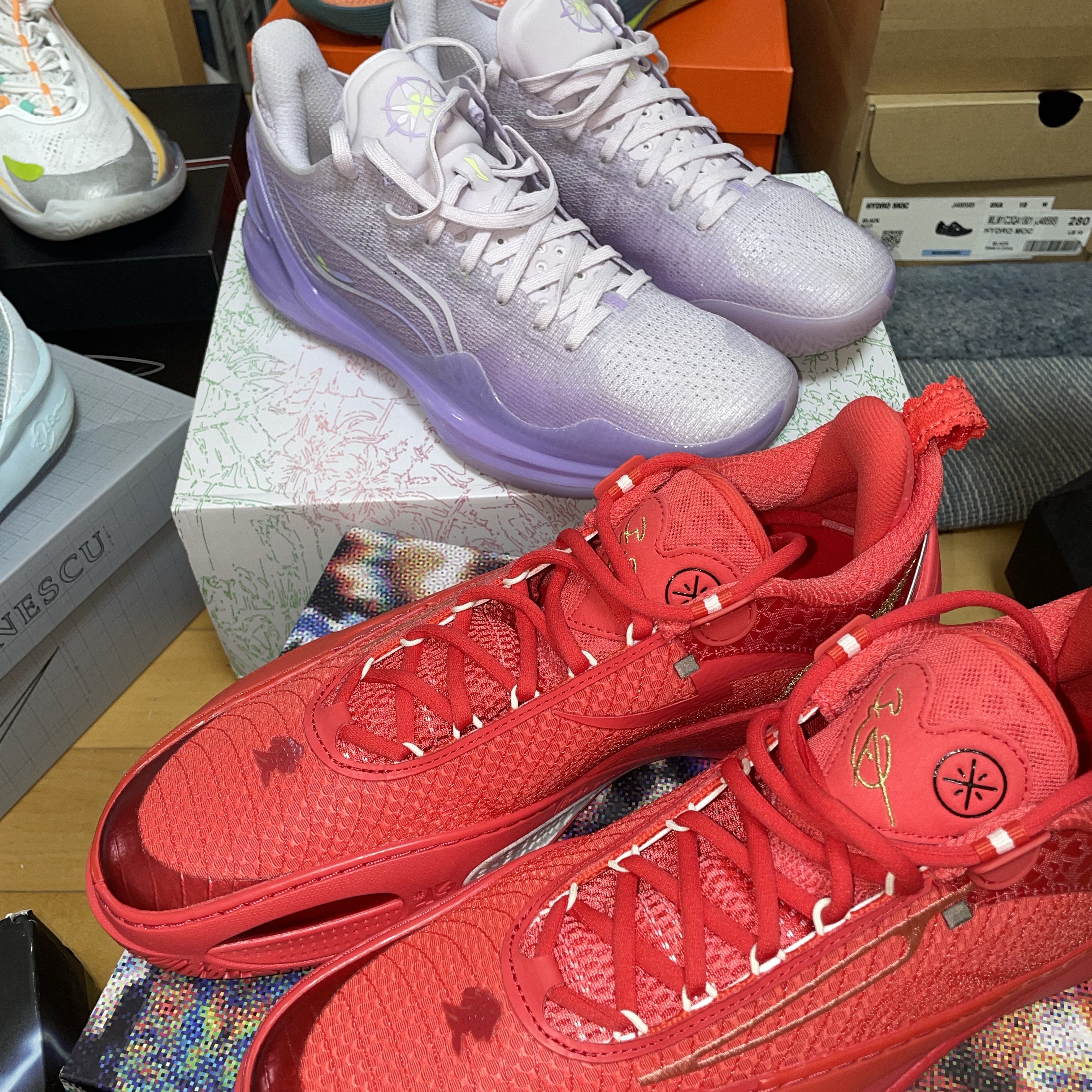 Nike Ja 3 EP University Gold Soft Yellow, LiNing Liren 4 V2 Violet 착용 스타일 - 2