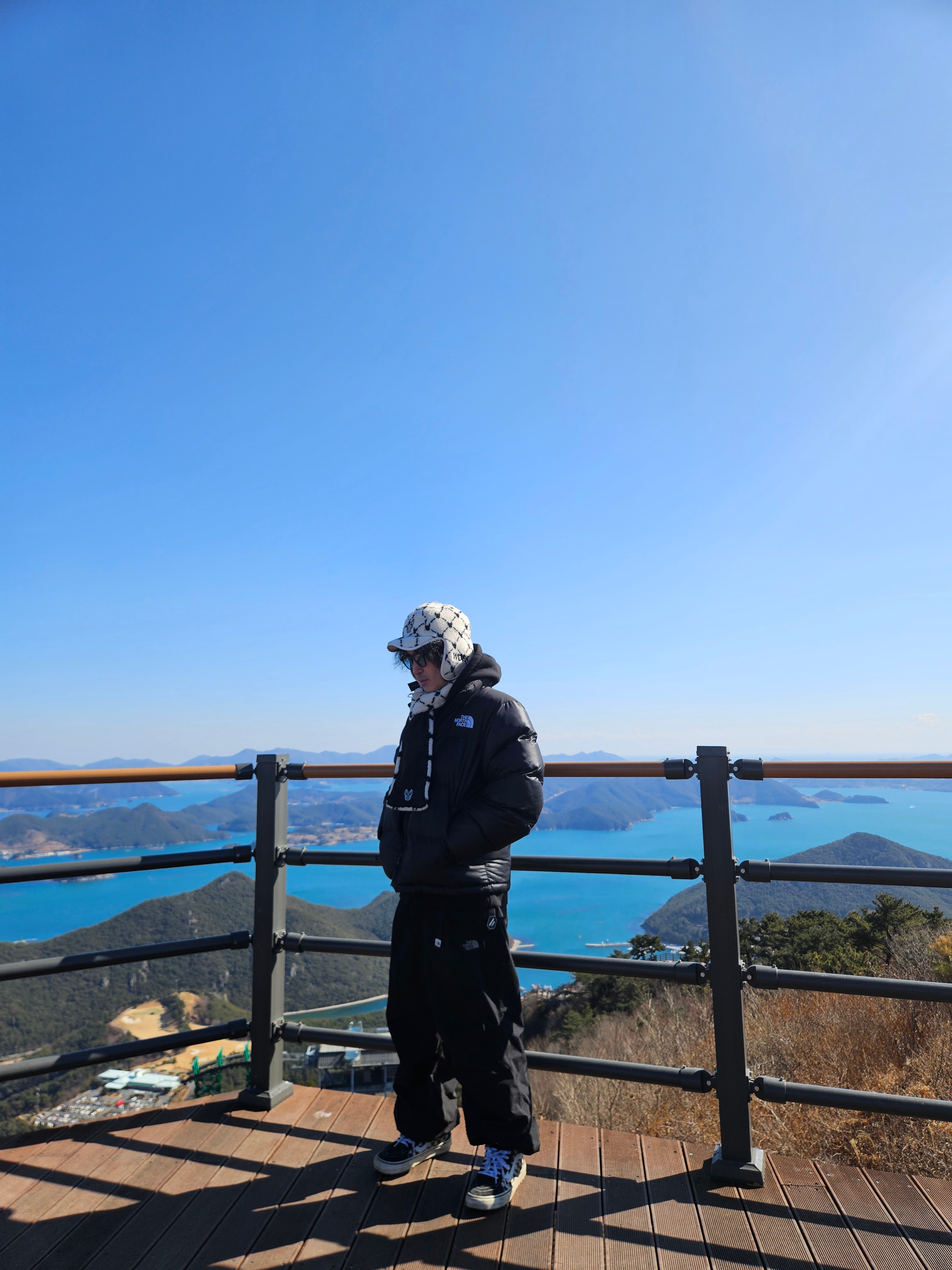 The North Face On Ball Jacket Real Black 착용 스타일 - 5