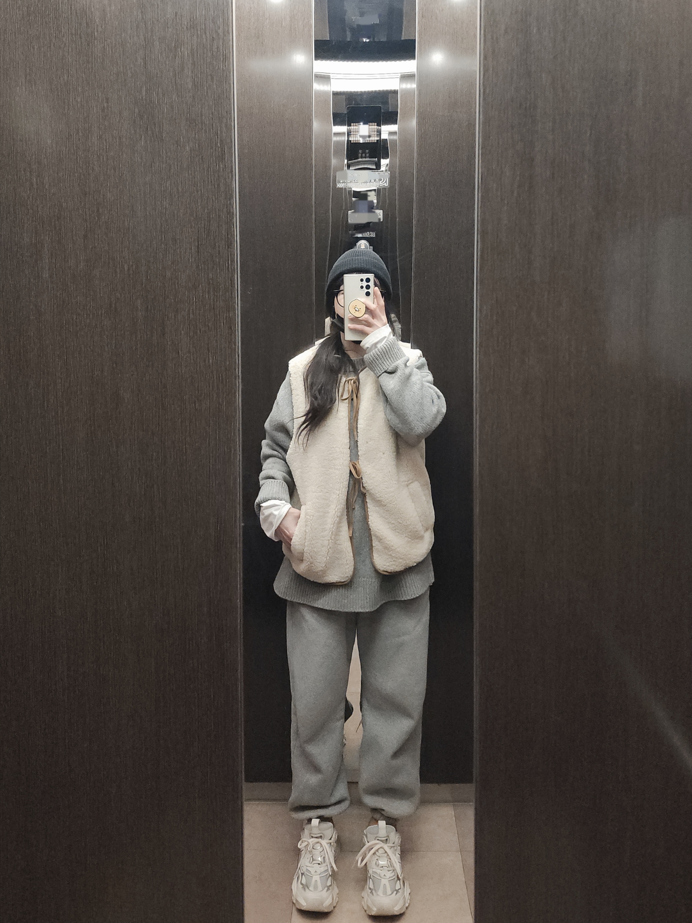 (W) Nike NSW Phoenix Fleece High Waisted Oversized Sweatpants Grey Heather - Asia, Adidas Vento XLG Deluxe Sneakers Core White Silver Metallic 착용 스타일