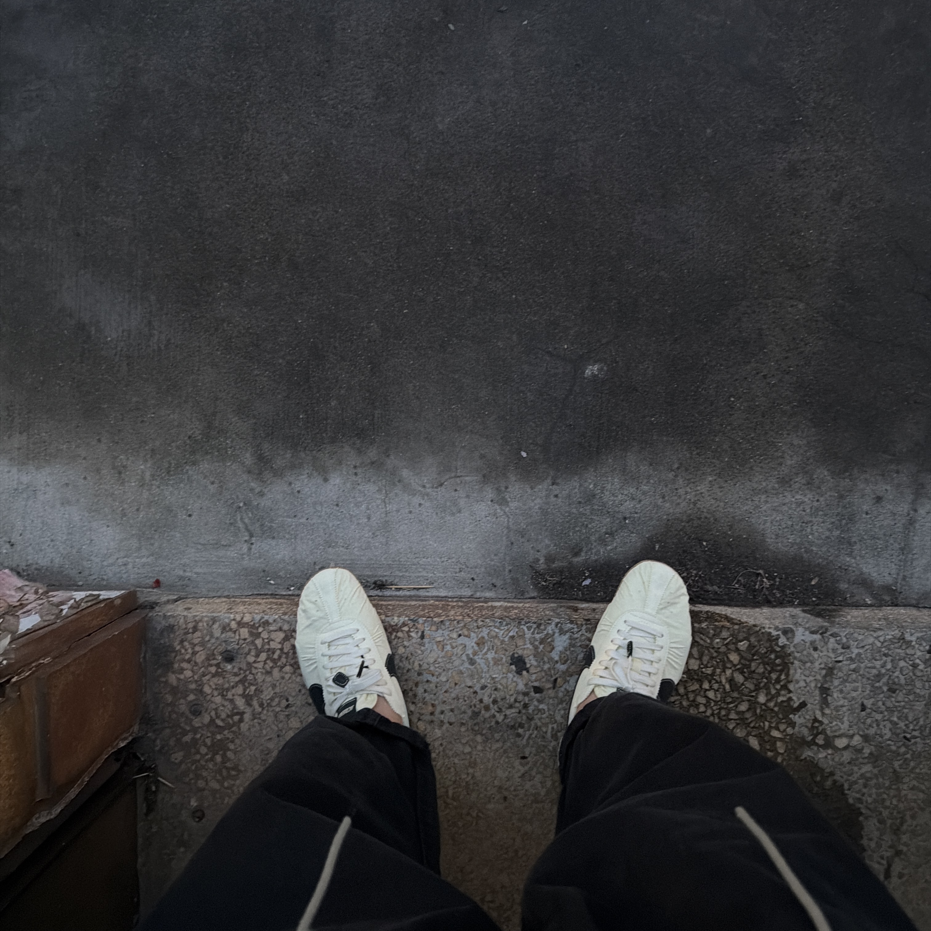 Nike x Jacquemus Moon Shoe SP Alabaster Off Noir 착용 스타일