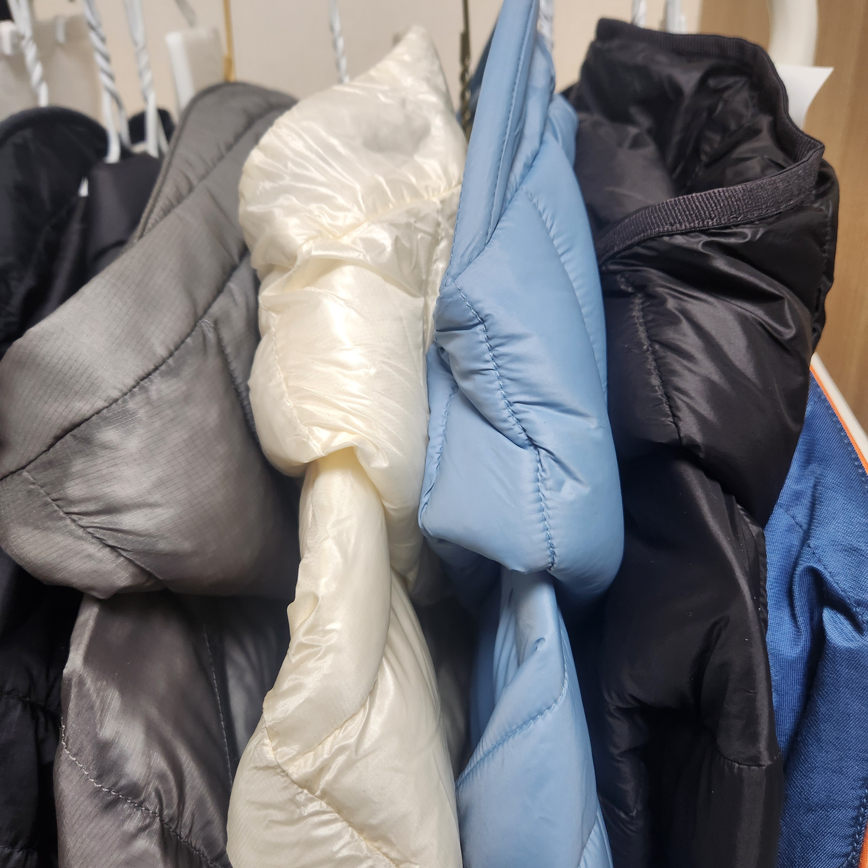 Spao Thin-Light Hooded Jacket Black, Musinsa Standard Tanker Light Vent Padding Jacket Cream 착용 스타일