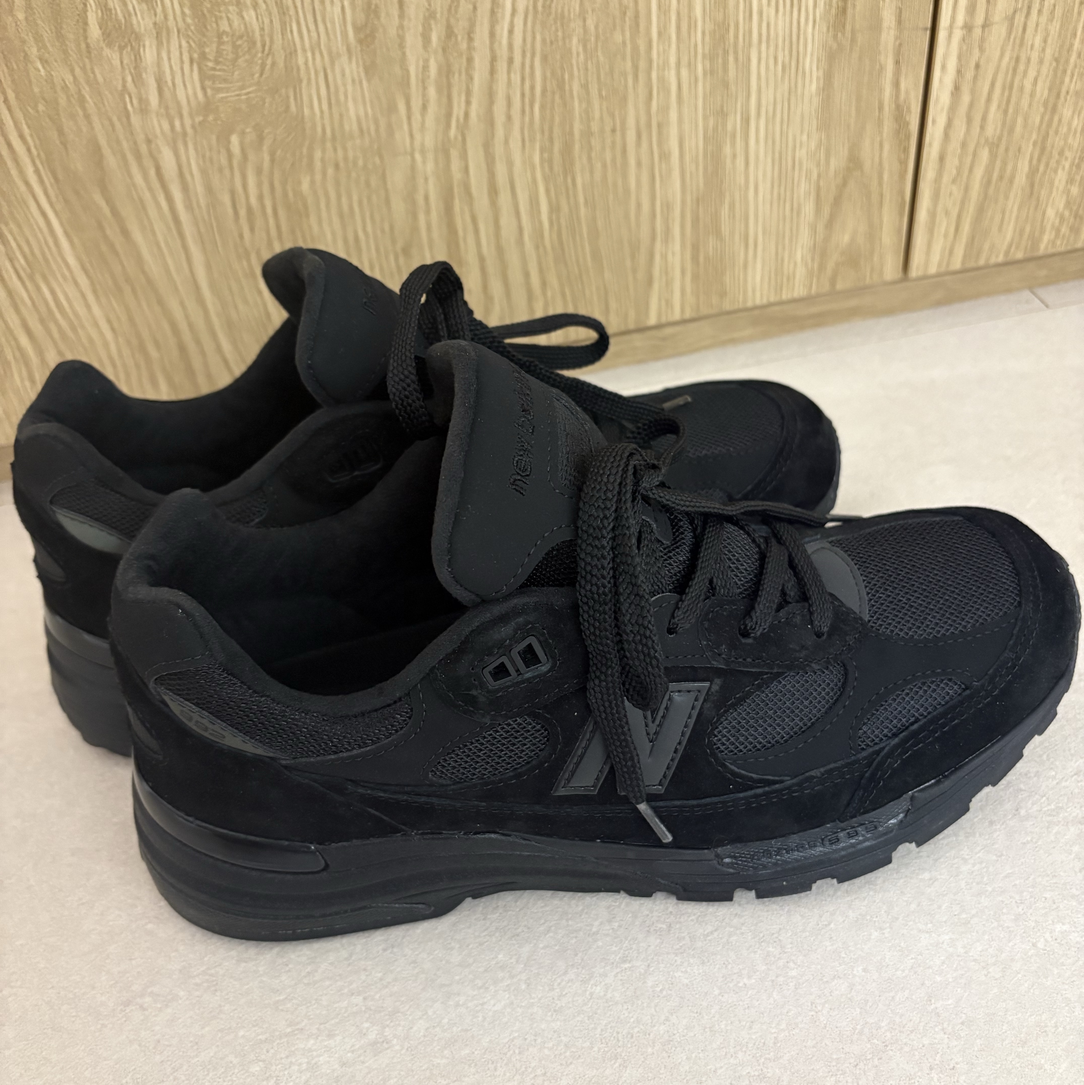 New Balance 992 Made in USA Core Black 착용 스타일
