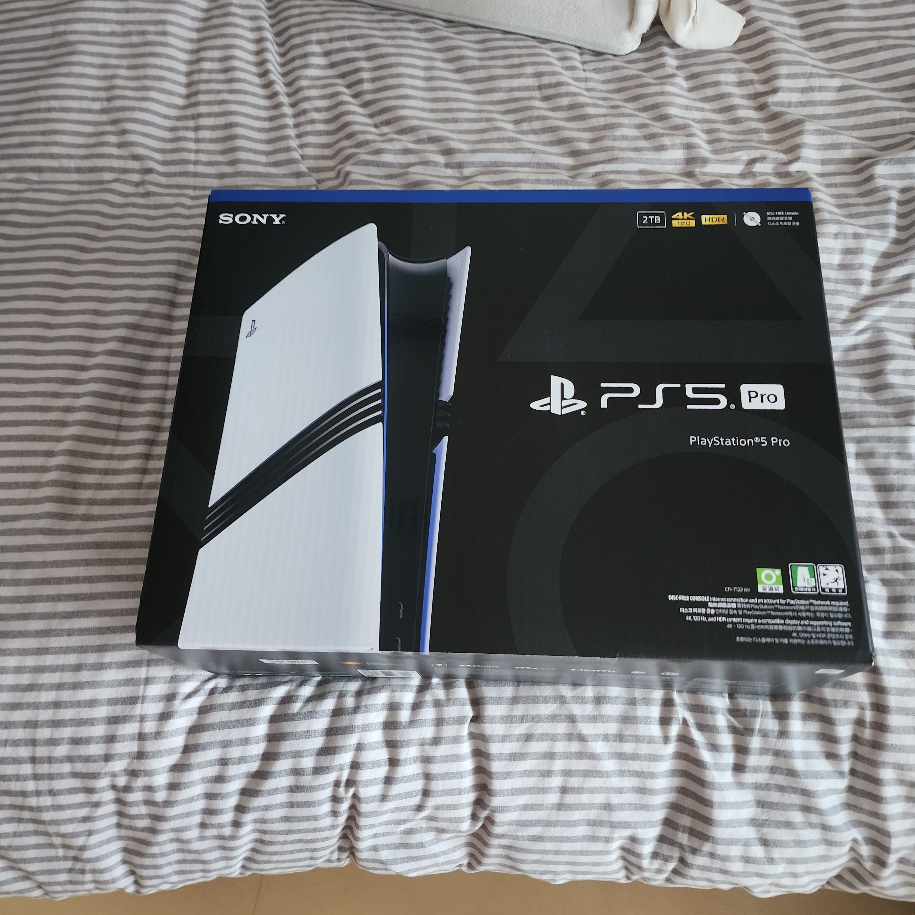 [7% 적립] PlayStation 5 Pro - 2TB 착용 스타일
