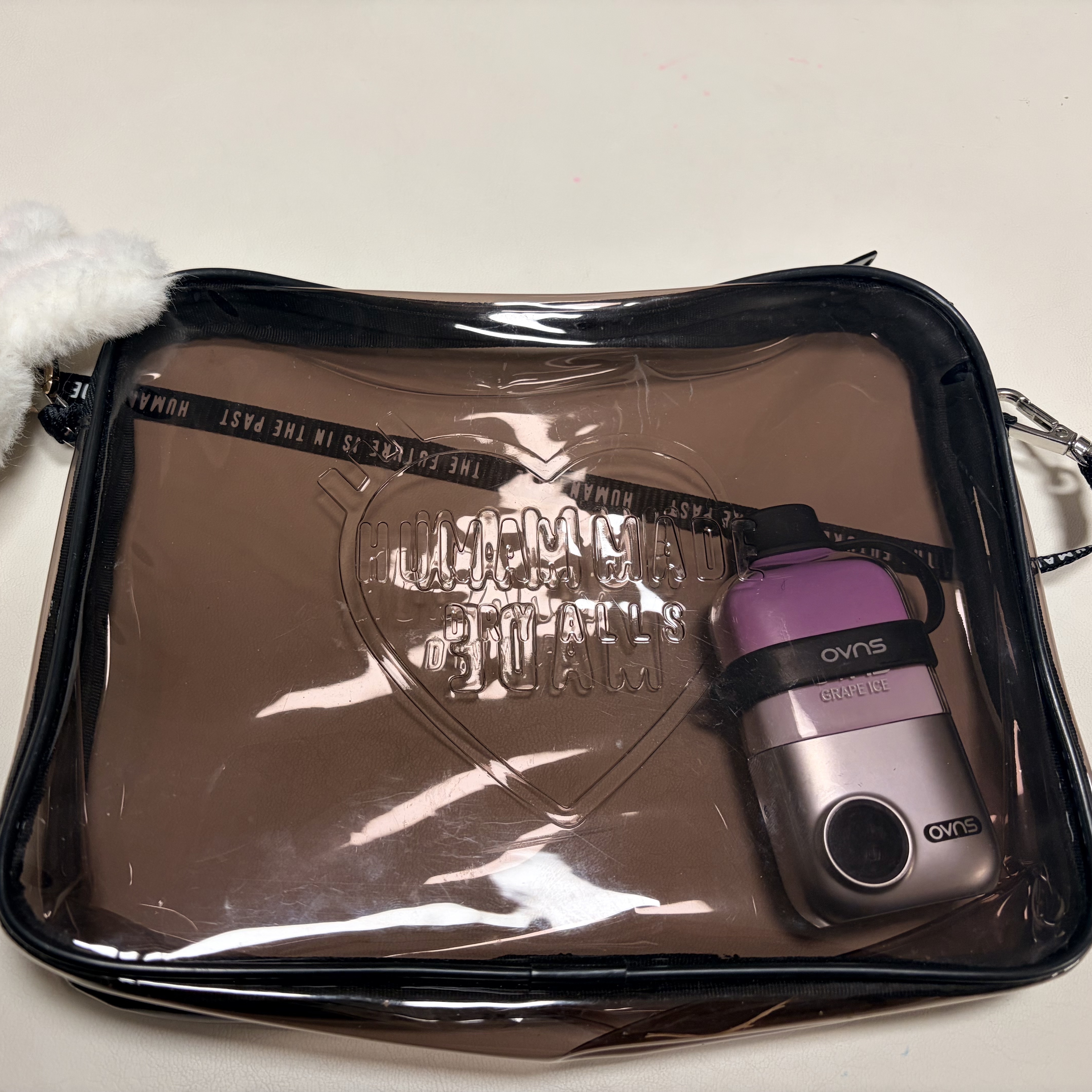 Human Made PVC Pouch Large Black 착용 스타일