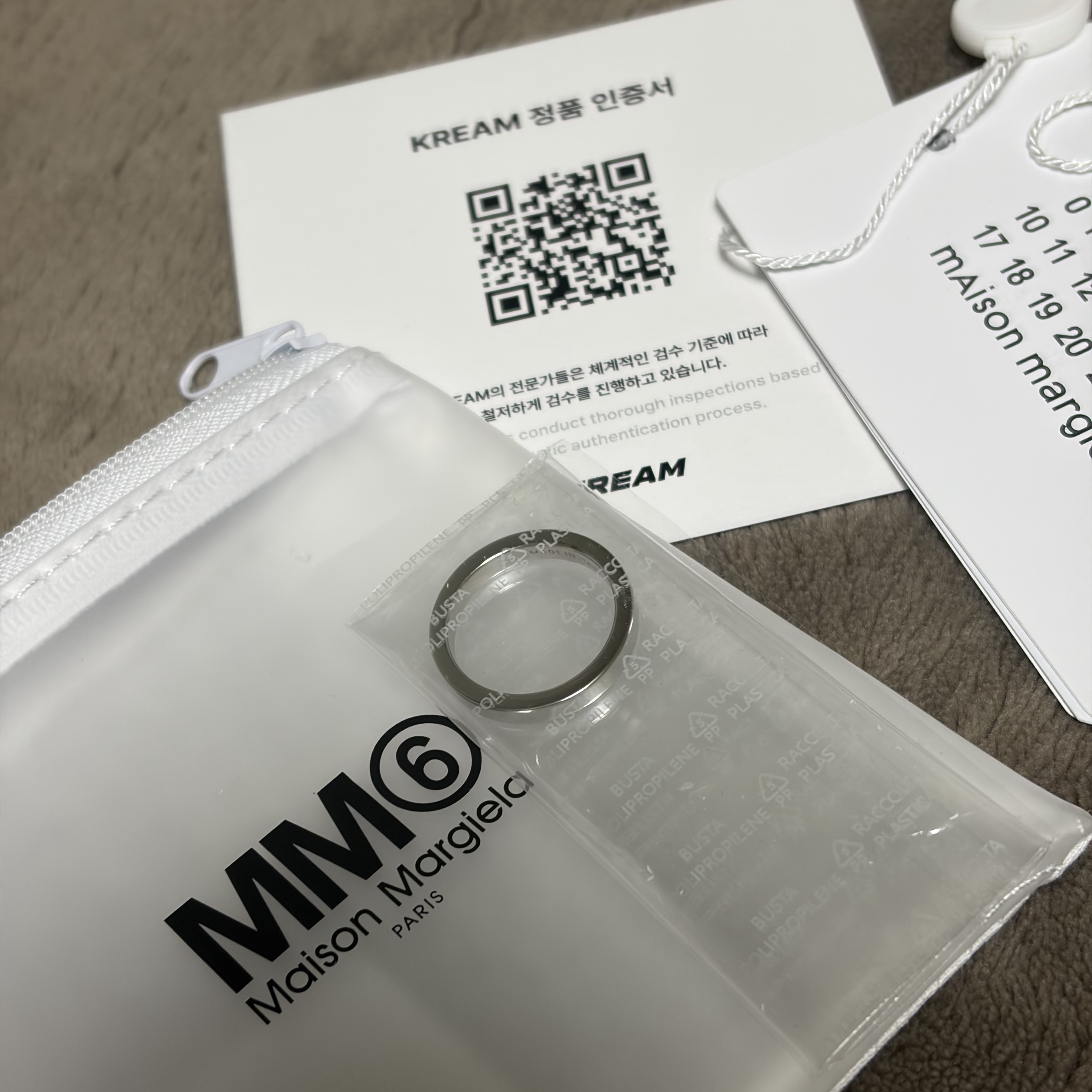 (W) MM6 Maison Margiela Numeric Minimal Signature Ring Silver Palladium 착용 스타일