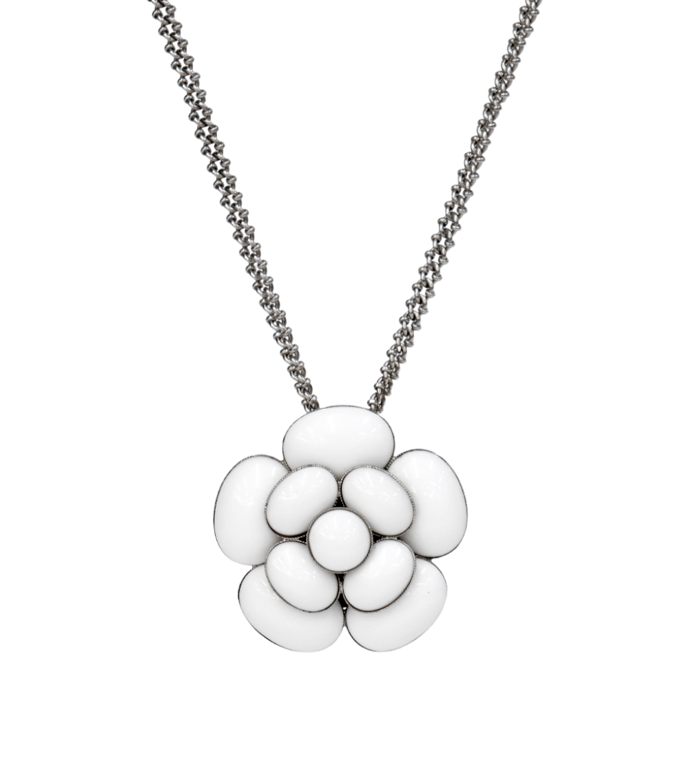 ITR3SLK7MGDG Chanel White Enamel Camellia Necklace