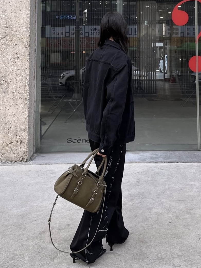 PHOS333 Incision Denim Jacket 착용 스타일 - 4