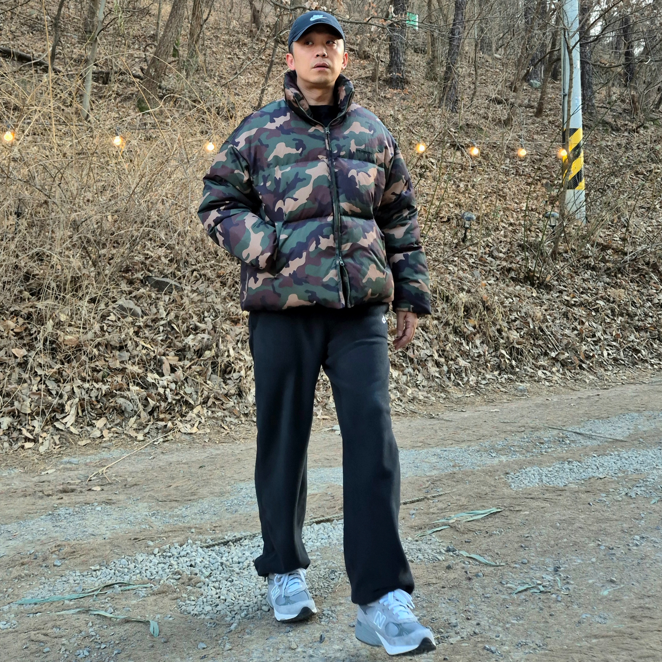 New Balance 993 Made in USA Grey - D Standard, Nike NSW Club Winterized Trousers Black White - Asia 착용 스타일 - 3