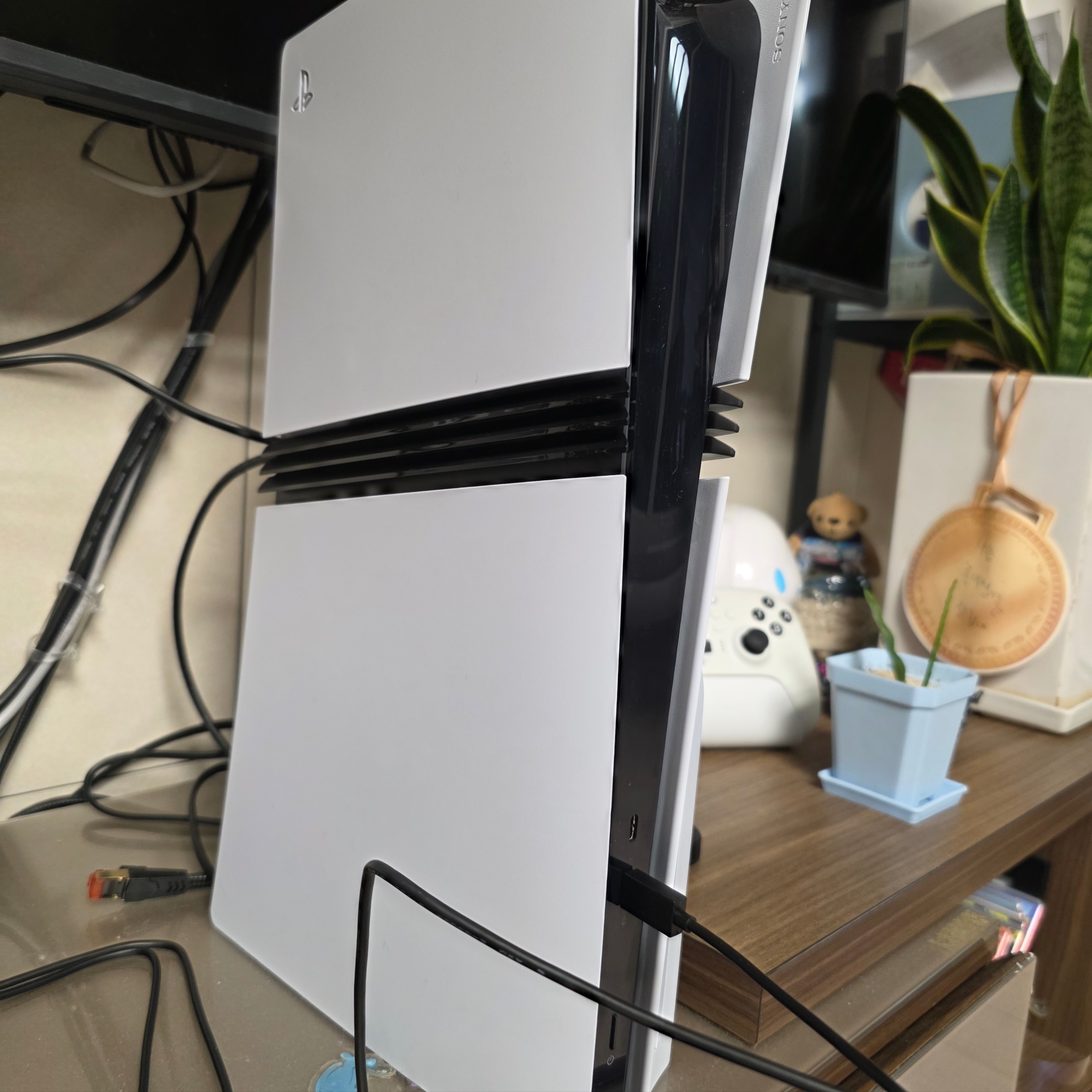 [7% 적립] PlayStation 5 Pro - 2TB 착용 스타일