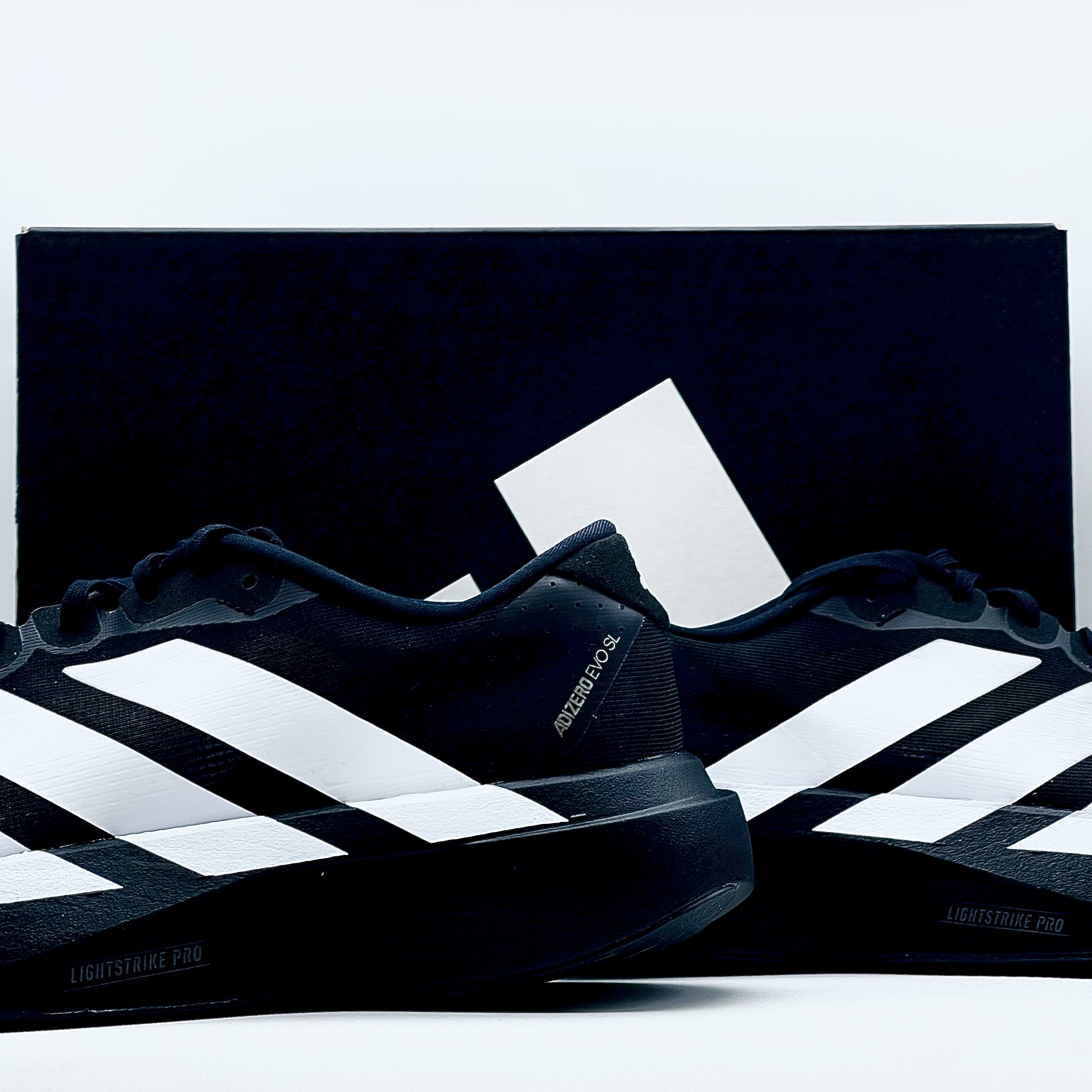 Adidas Adizero EVO SL Core Black Cloud White 착용 스타일 - 5