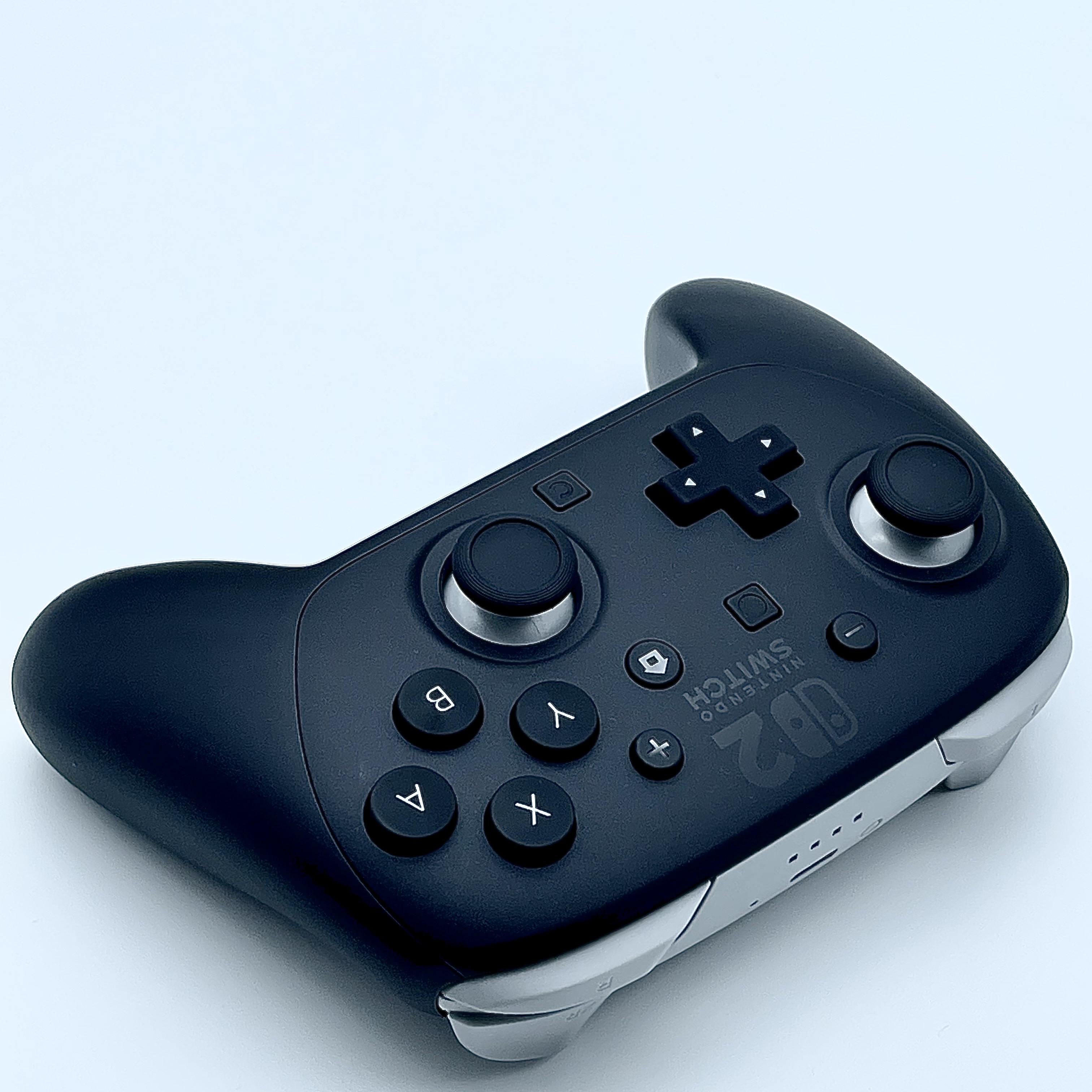 Nintendo Switch 2 Pro Controller Black 착용 스타일 - 1