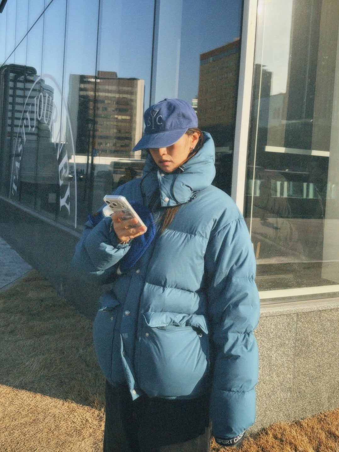 Sunday Ceremony Syc Logo 5 Panel Cotton Cap - Blue 착용 스타일 - 2