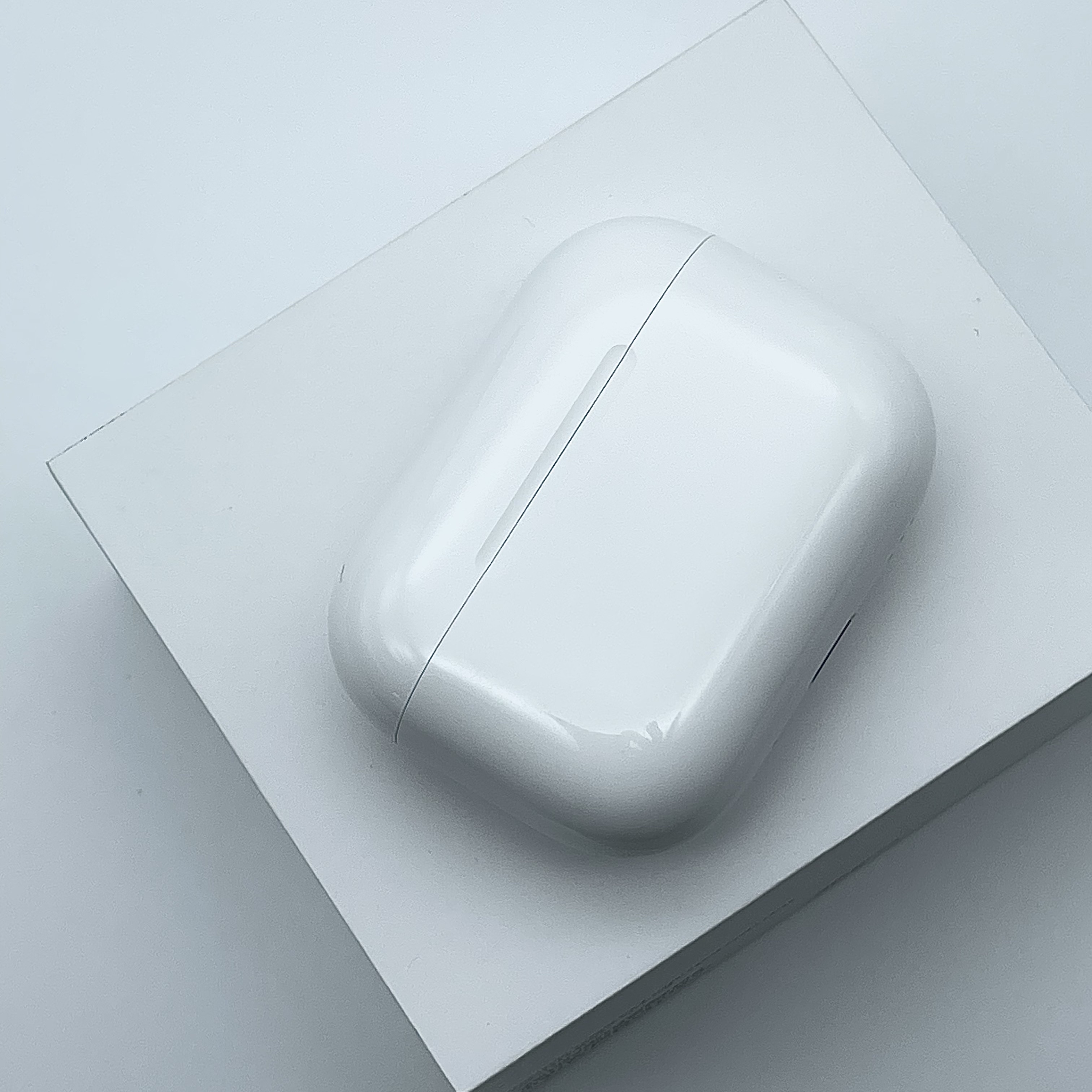 Apple AirPods Pro 3rd Gen (Korean Ver.) 착용 스타일 - 3