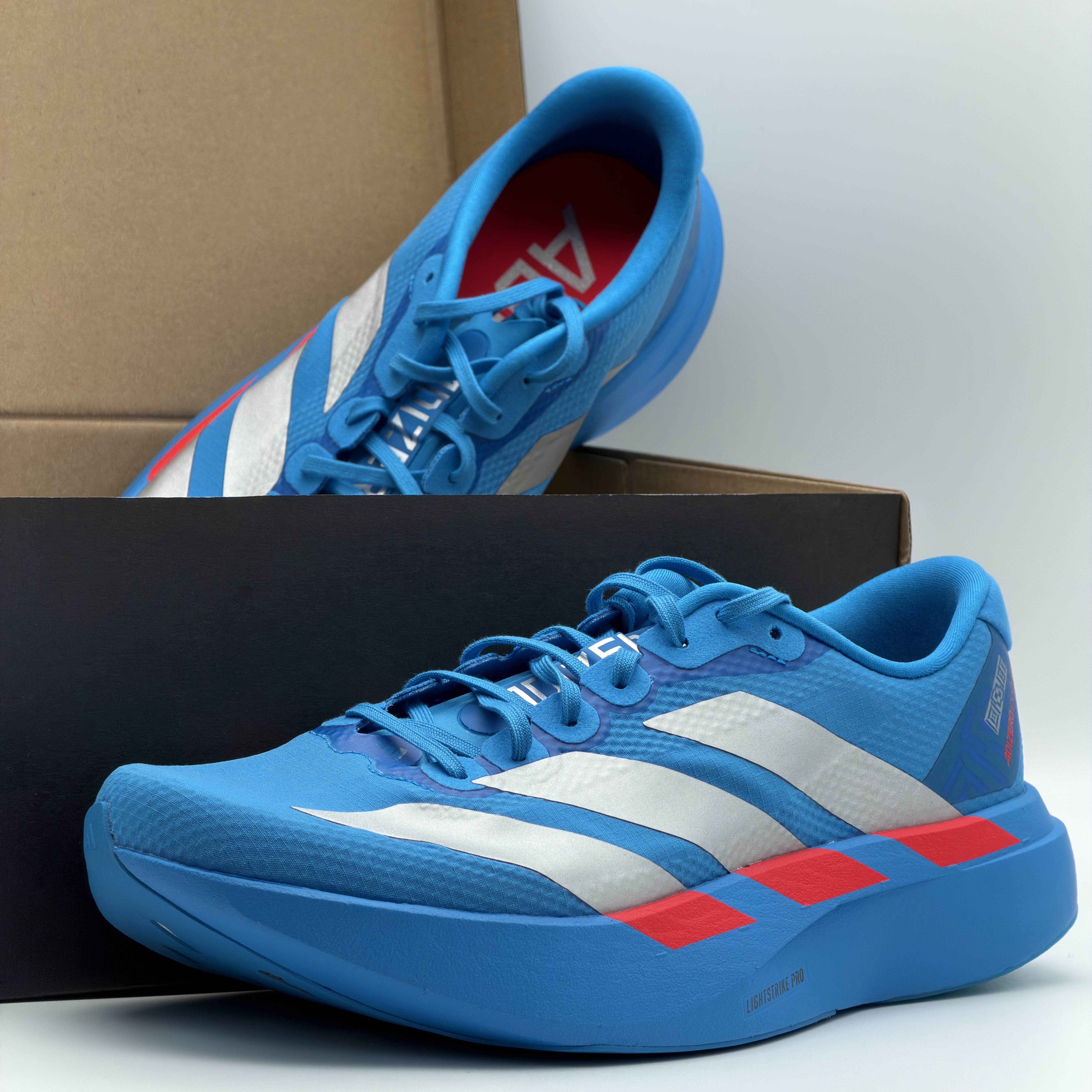 Adidas Adizero EVO SL Woven Solar Blue Silver Metallic 착용 스타일 - 6