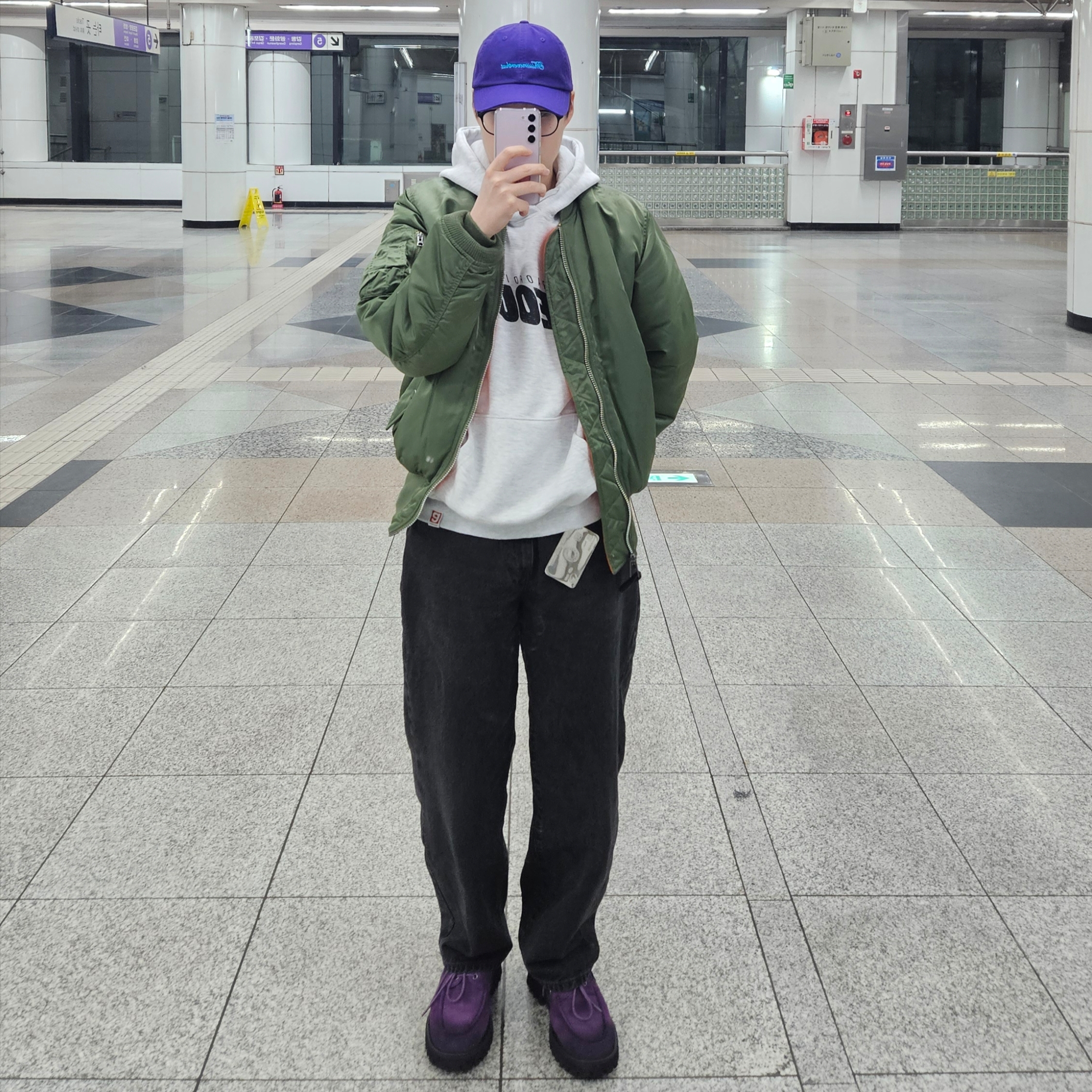 ALPHA INDUSTRIES MA-1 Flight Jacket Sage 착용 스타일
