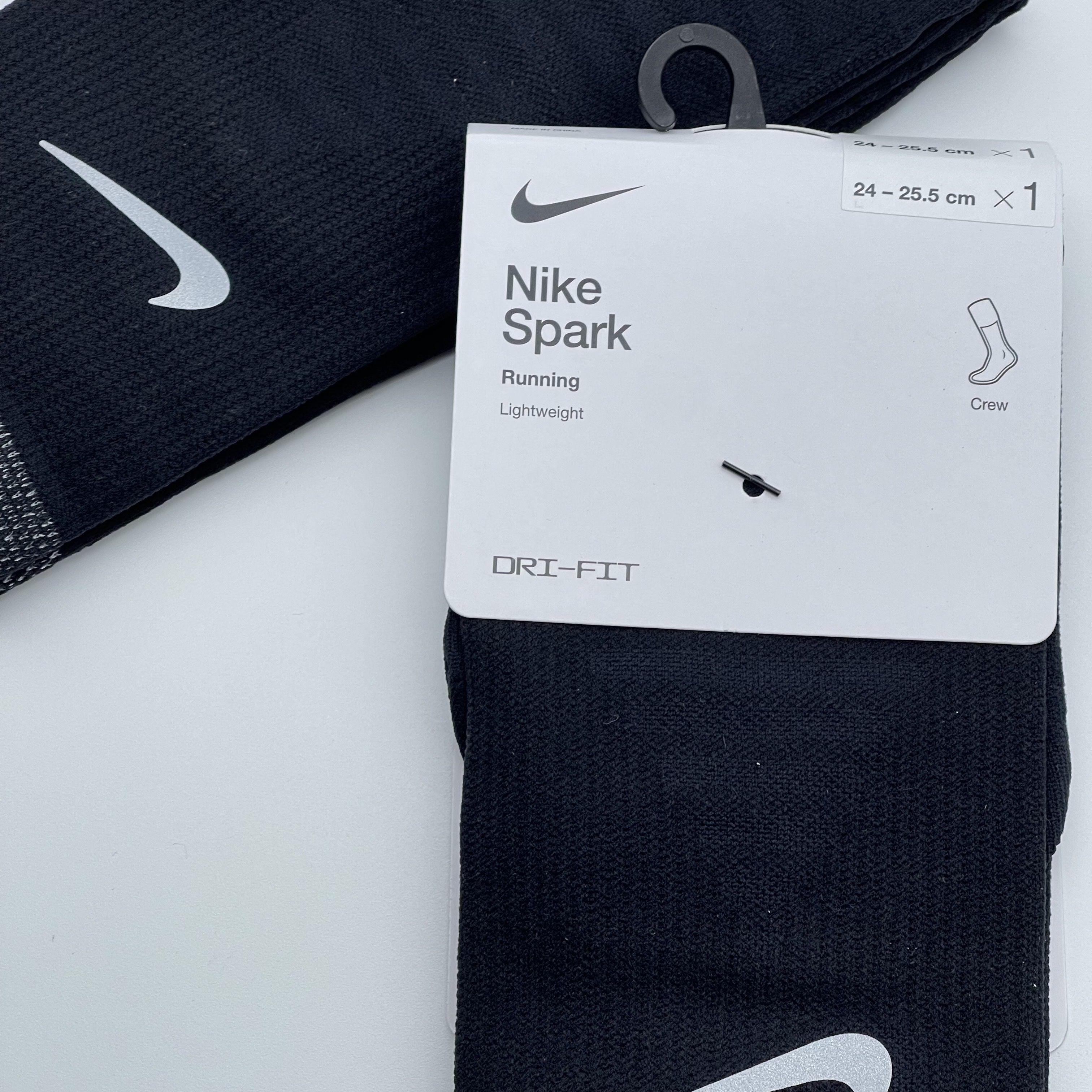 Nike Spark Lightweight Running Crew Socks Black Reflect Silver (Korean Ver.) 착용 스타일 - 2