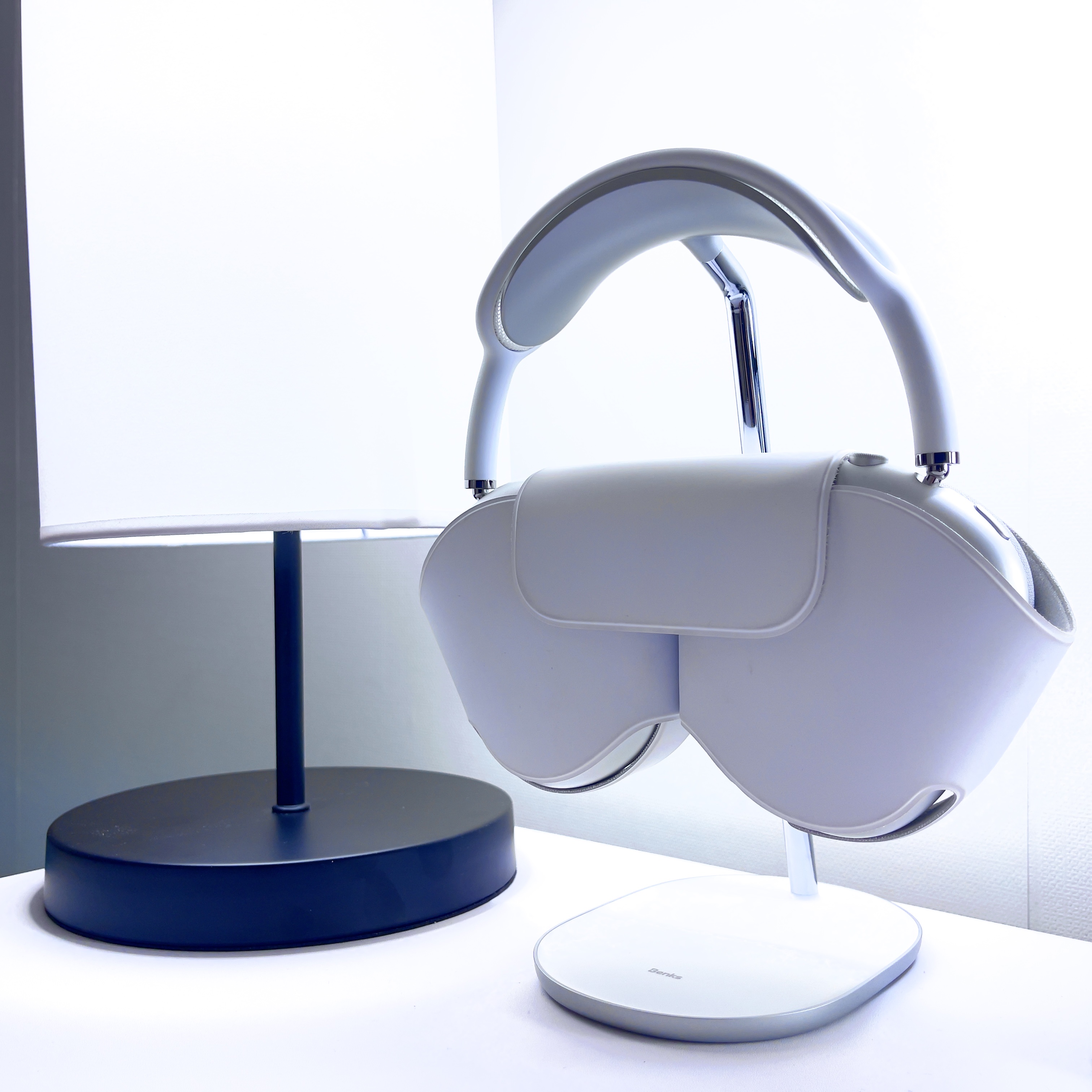 Apple AirPods Max Lightning Silver (Korean Ver.), PlayStation 5 DualSense Wireless Controller White 착용 스타일 - 1