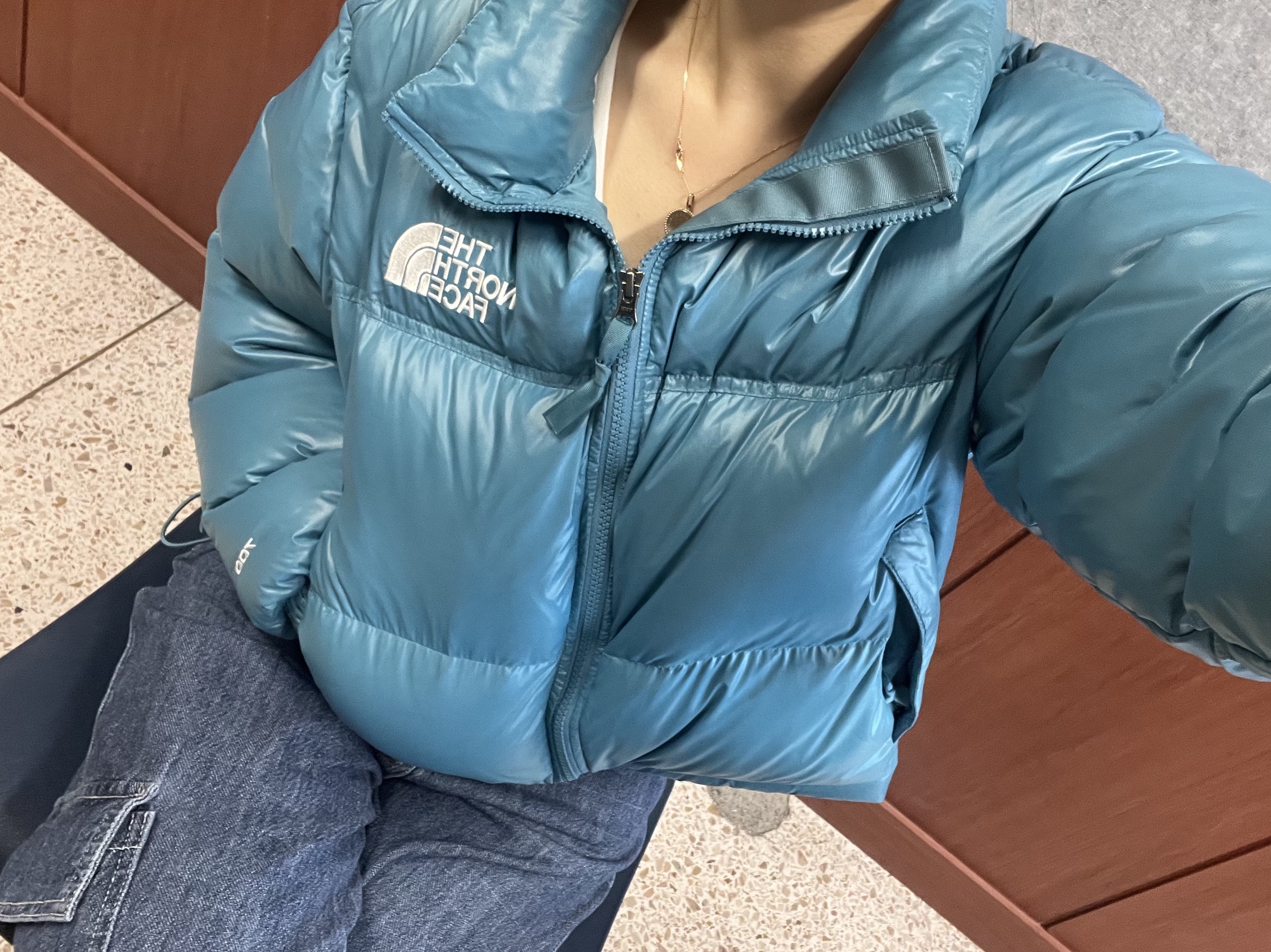 (W) The North Face Nuptse Short Jacket Storm Blue 착용 스타일 - 1