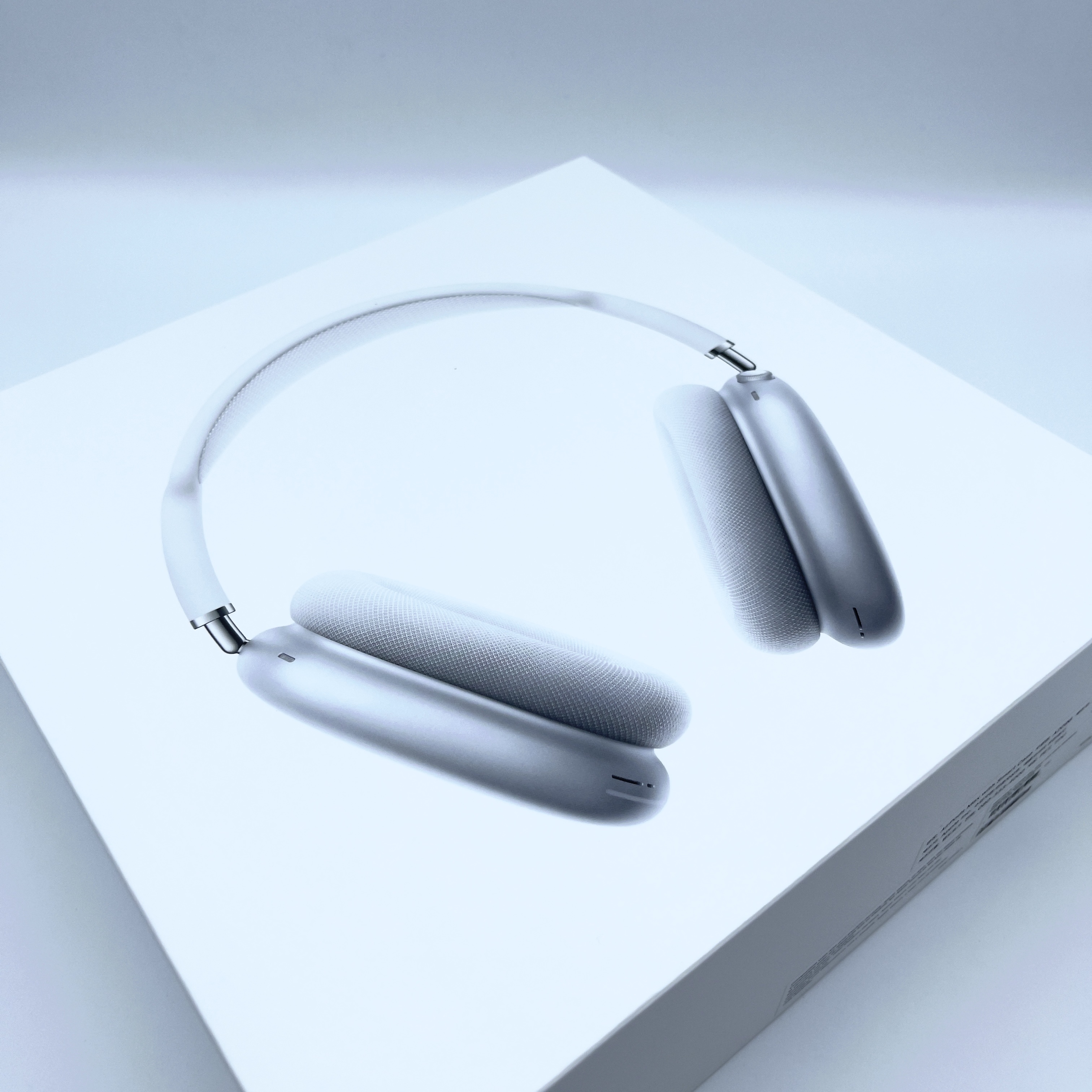 Apple AirPods Max Lightning Silver (Korean Ver.), PlayStation 5 DualSense Wireless Controller White 착용 스타일 - 5