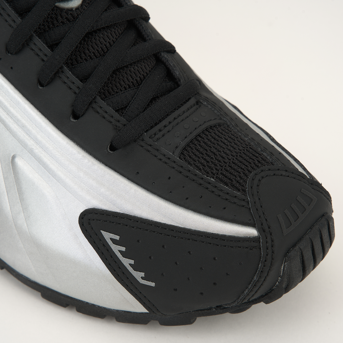 나이키 샥스 R4 메탈릭 실버 블랙(Nike Shox R4 Metallic Silver Black) - 7