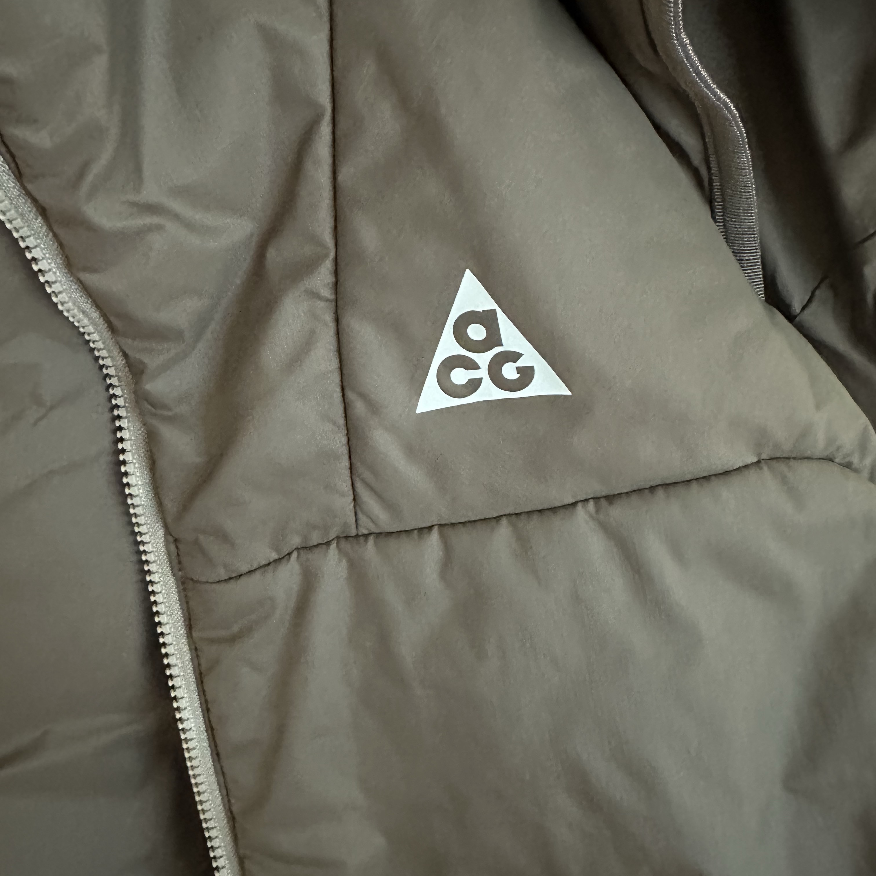 Nike ACG Therma-Fit ADV Rope de Dope Full Zip Vest Iron Stone - Asia 착용 스타일