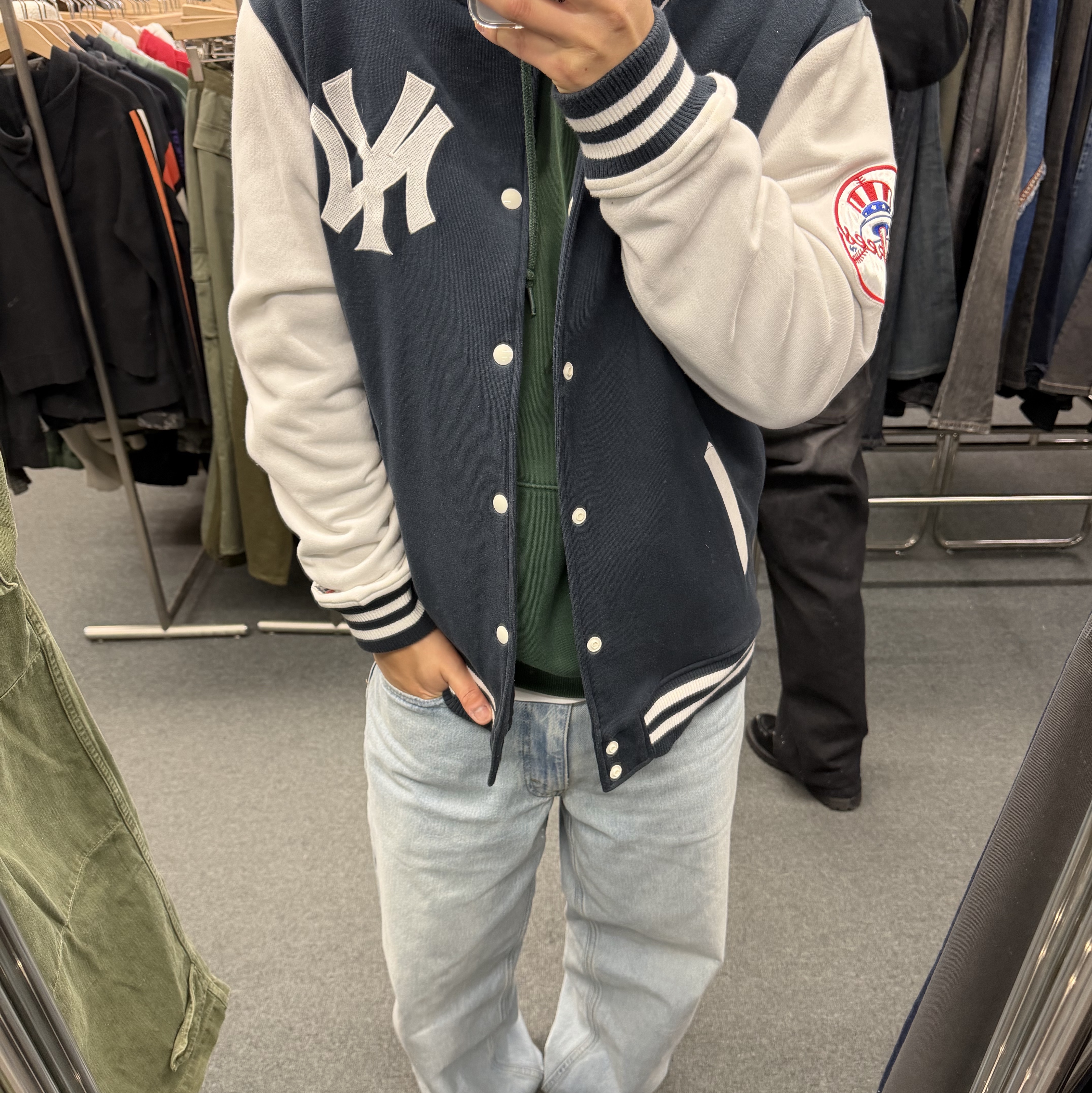 Levi's 578™ Baggy Jean Medium Wash, Salomon XT-6 GTX Black Silver 착용 스타일 - 3