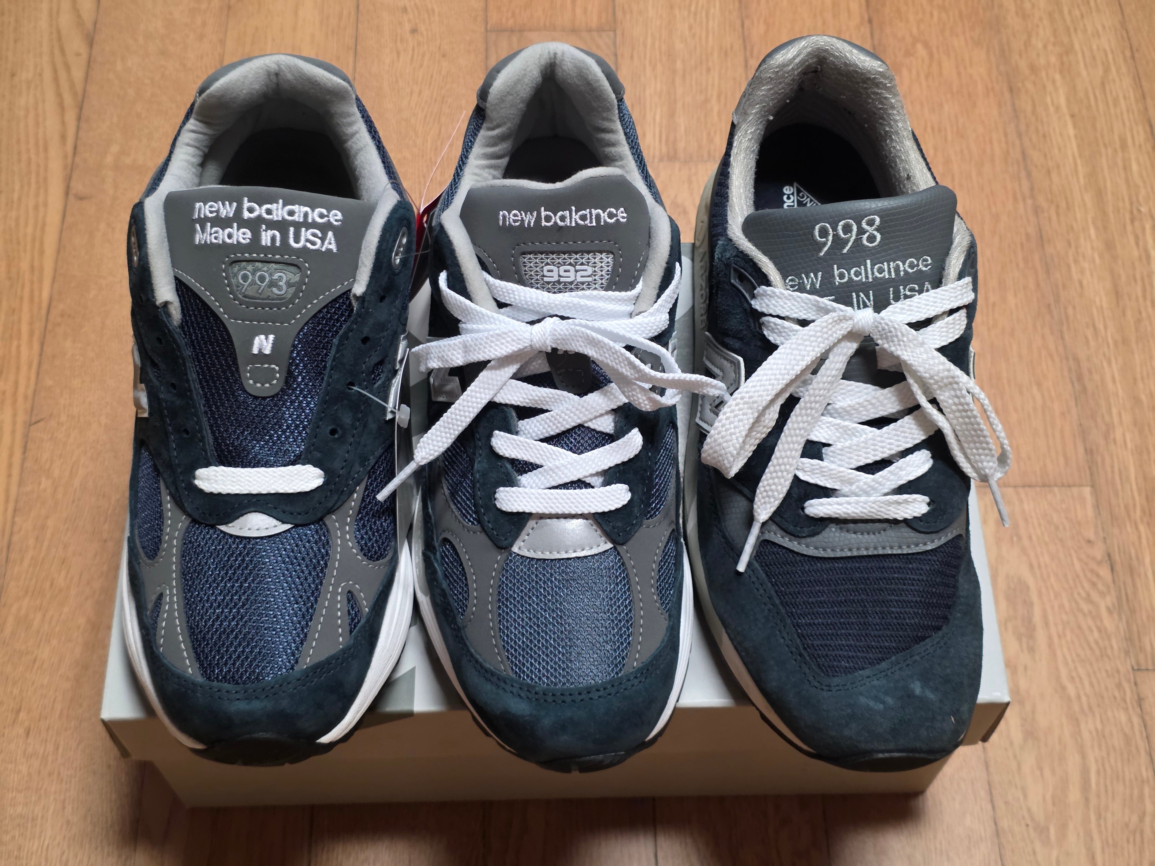 New Balance 993 Made in USA Navy - D Standard, New Balance 992 Made in USA Core Navy 착용 스타일 - 1