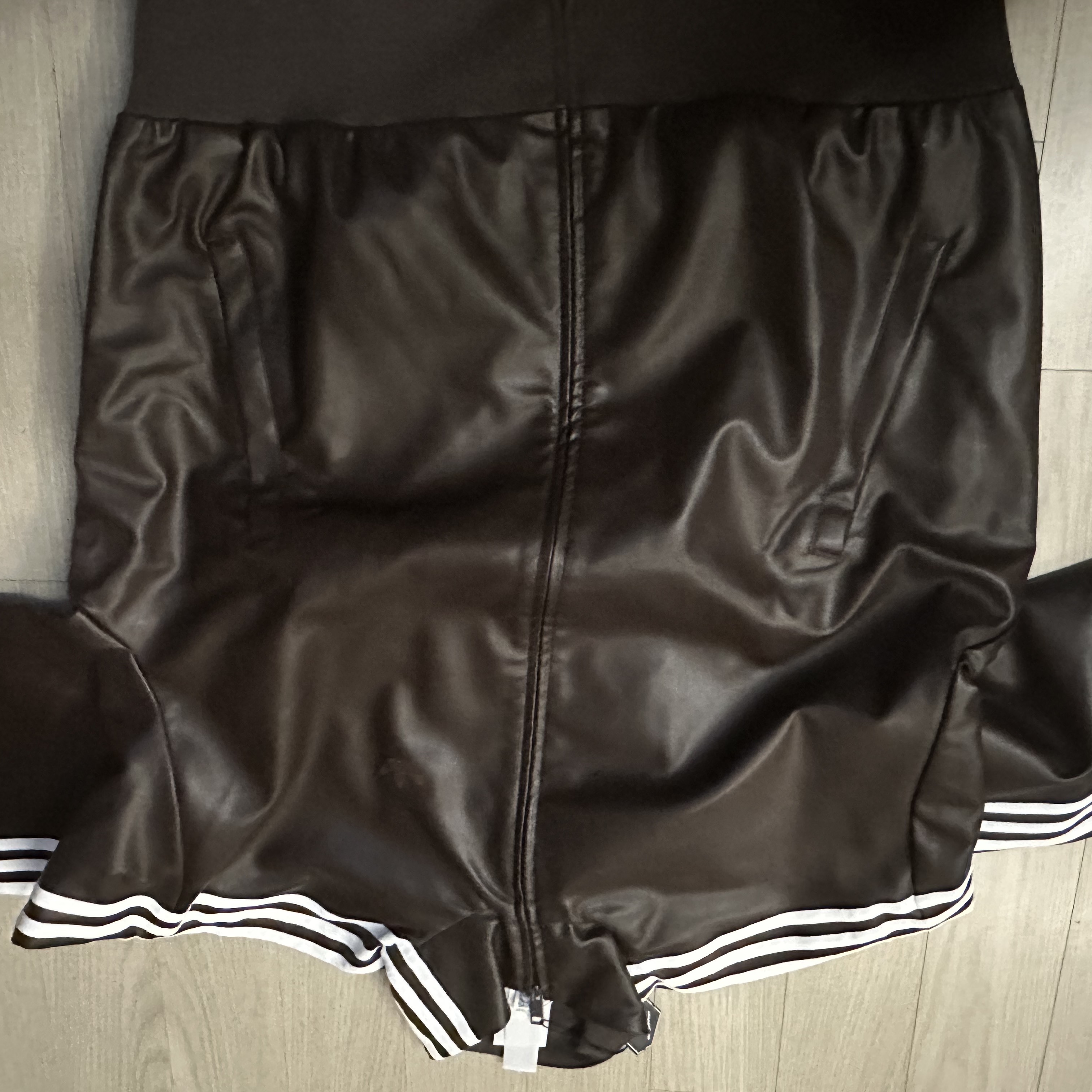 Adidas Originals Pleather 3-Stripes Track Top Aurora Coffee - KR Sizing 착용 스타일 - 2