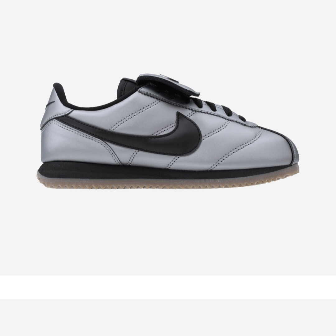 Nike Cortez Leather SE Metallic Cool Grey Black 착용 스타일