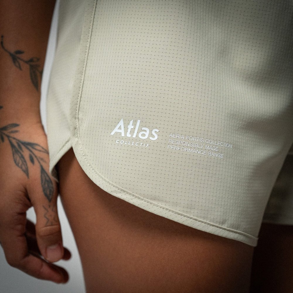 아틀라스 콜렉티프 에리아 포티스 여성 4인치 레이스 쇼츠 베이지(Atlas COLLECTIF Aeria Fortis WMNS 4 Race Shorts Beige) - 3
