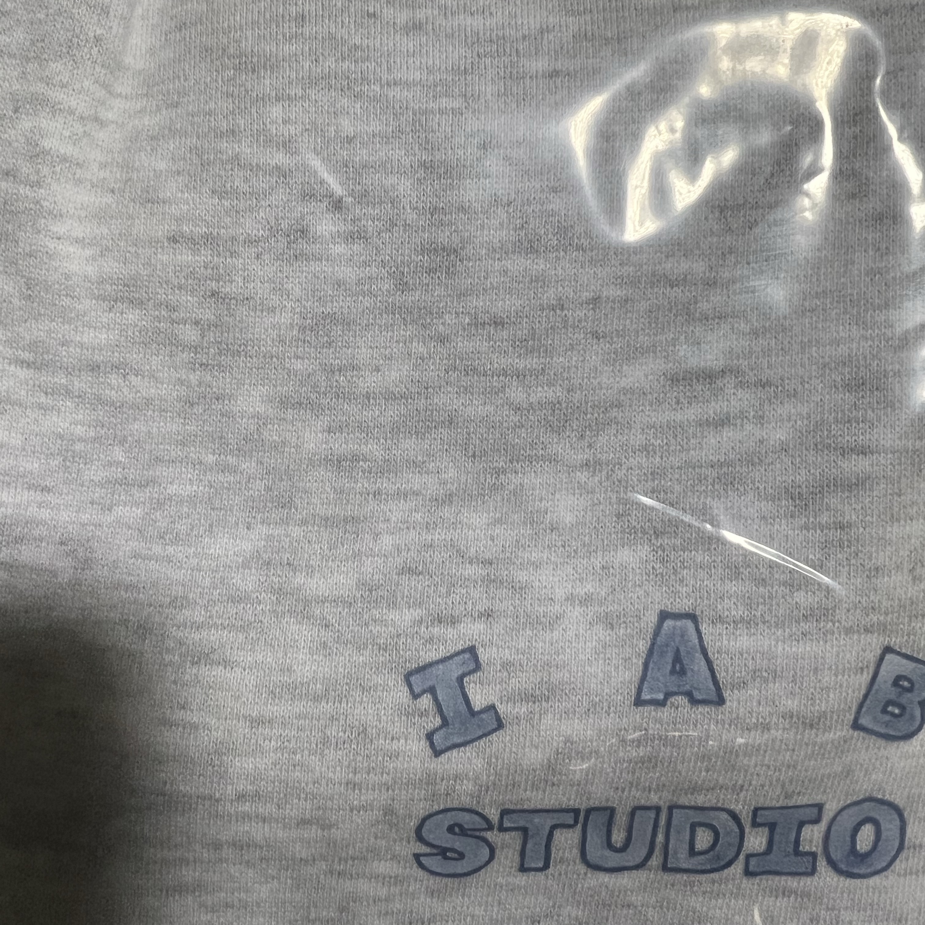 IAB Studio Seoul Sweatpants Light Gray 착용 스타일