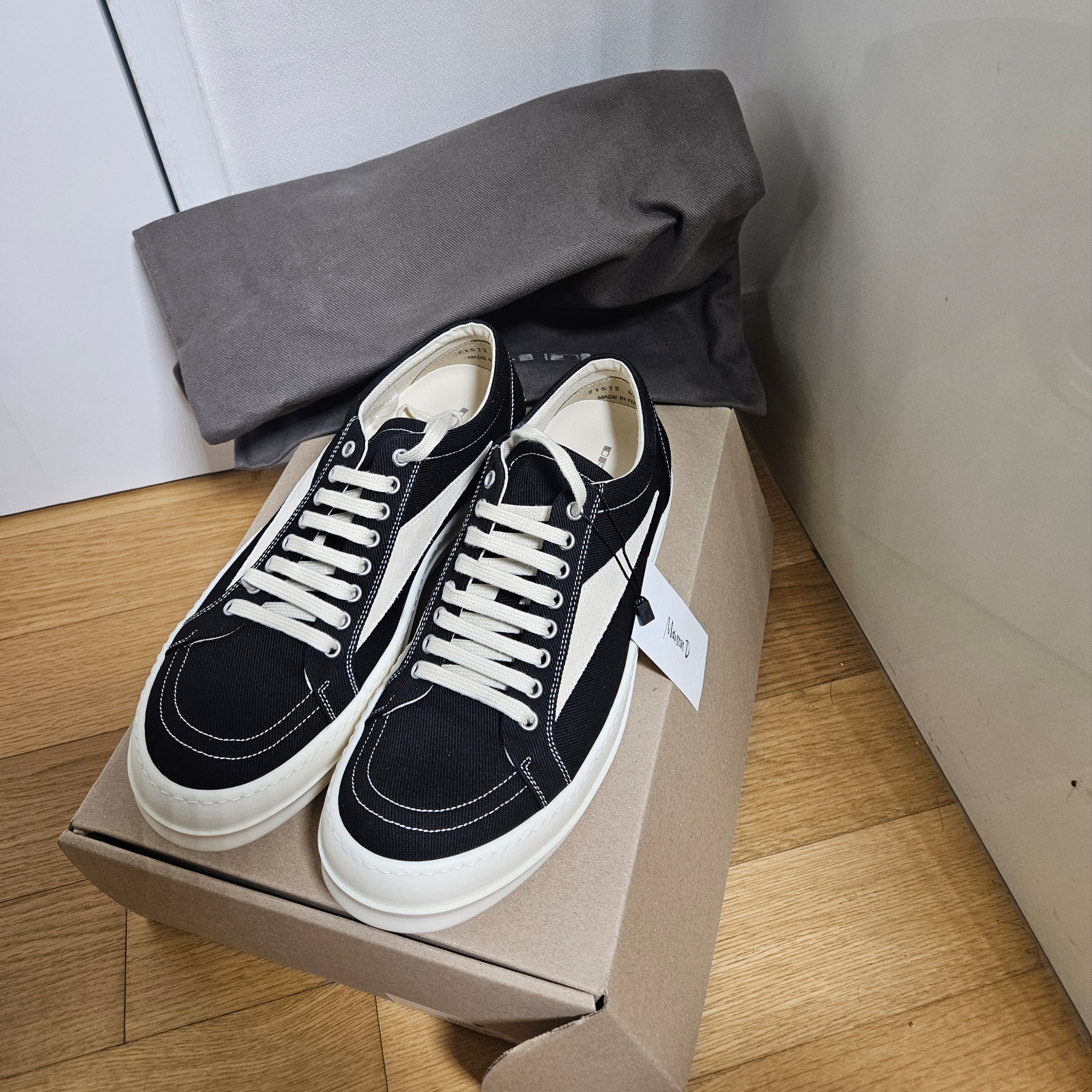 Rick Owens Drkshdw Vintage Sneakers Black Milk, Rick Owens Vintage Sneaks Black Milk 착용 스타일