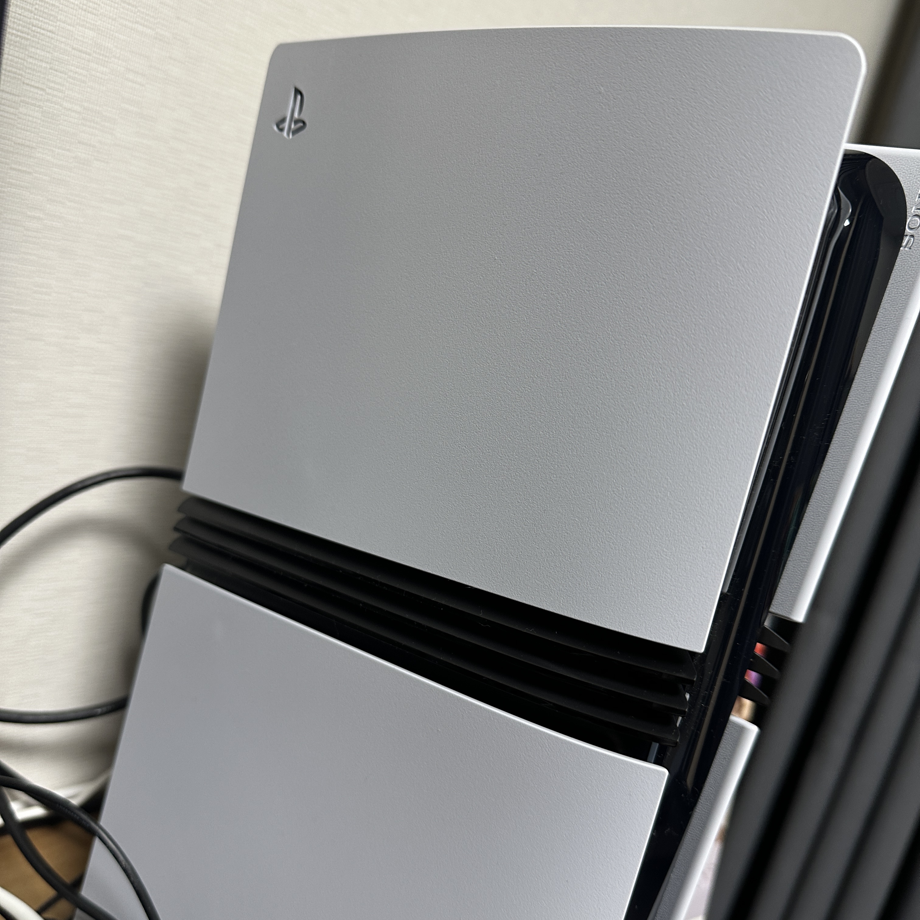[7% 적립] PlayStation 5 Pro - 2TB 착용 스타일