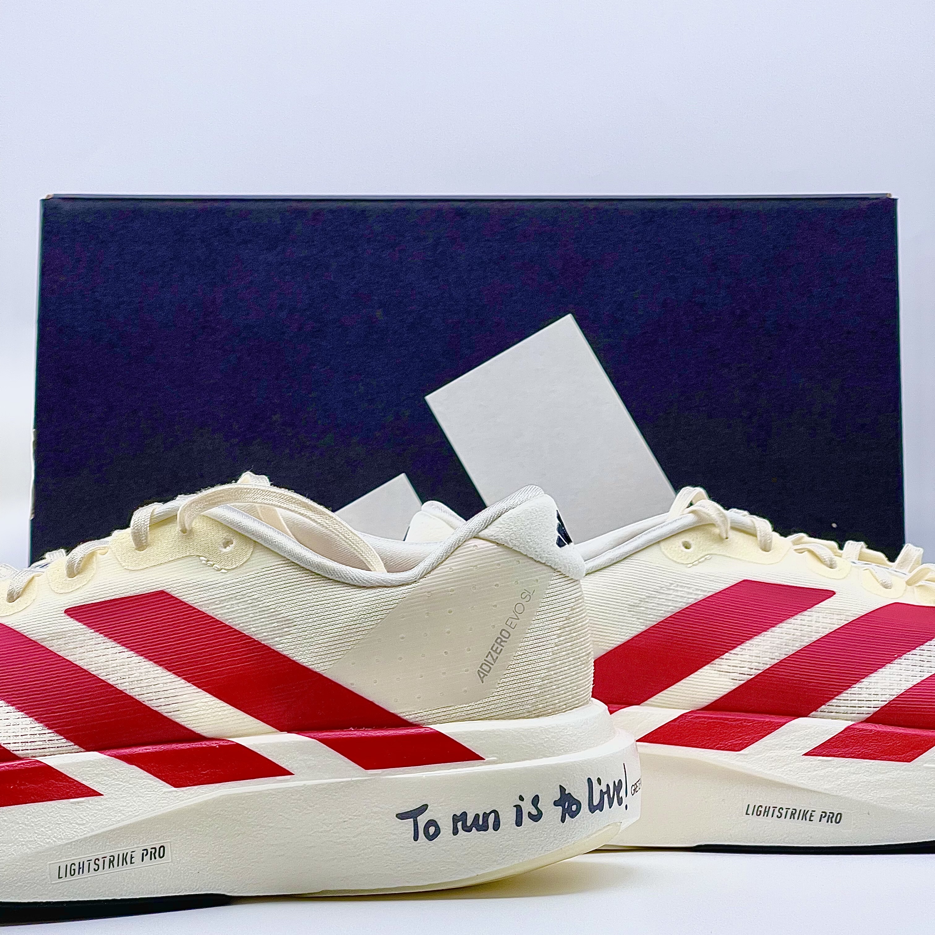 Adidas Adizero EVO SL Off White Better Scarlet 착용 스타일 - 4
